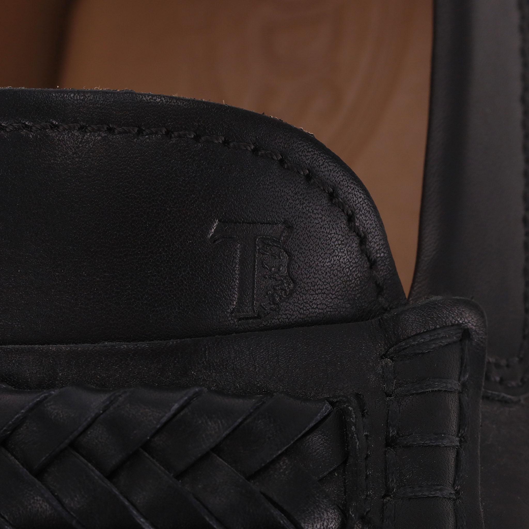 Tod's Braided Detail Leather Loafers For Sale 2
