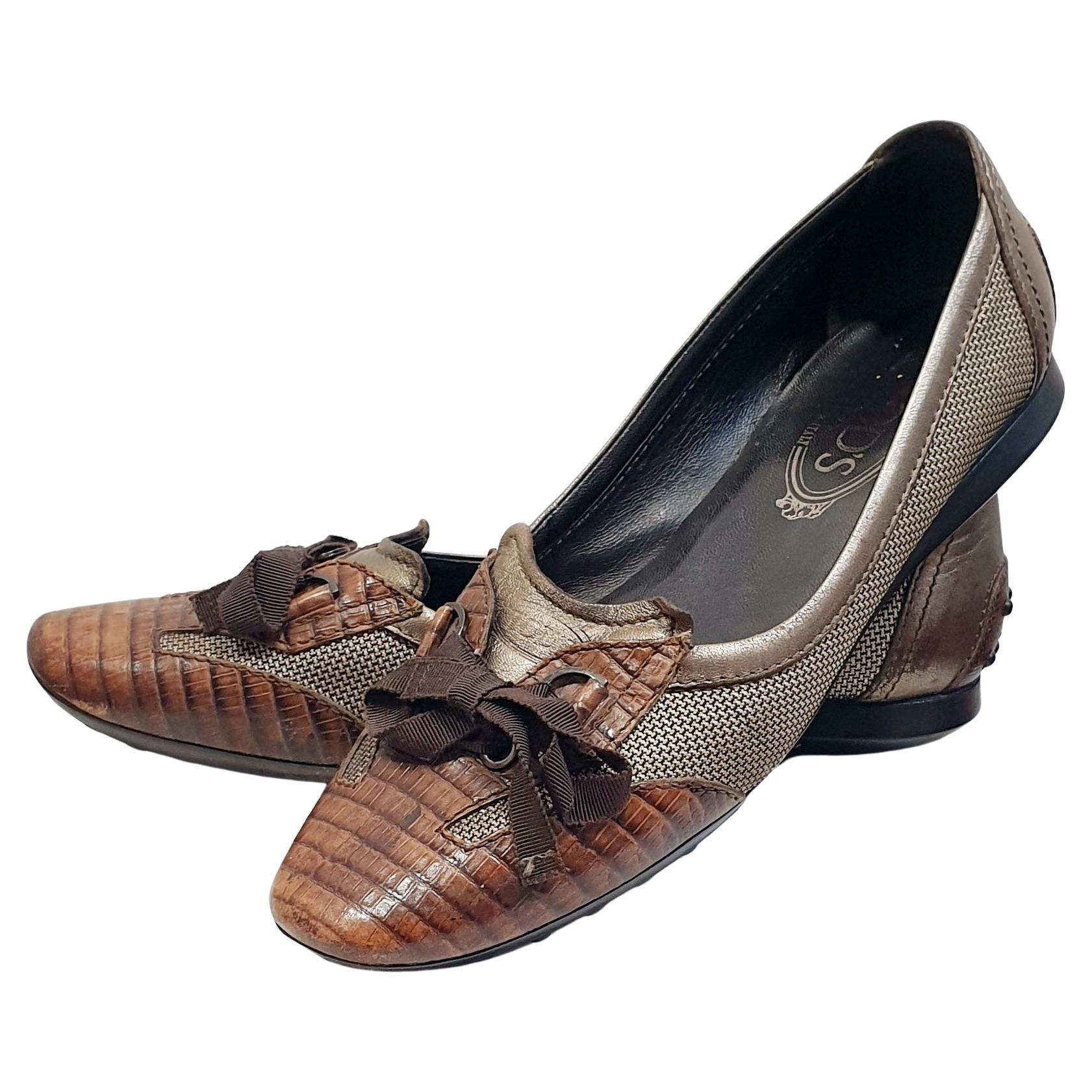 TOD'S brown ballerinas with  round toe and lace  bow For Sale