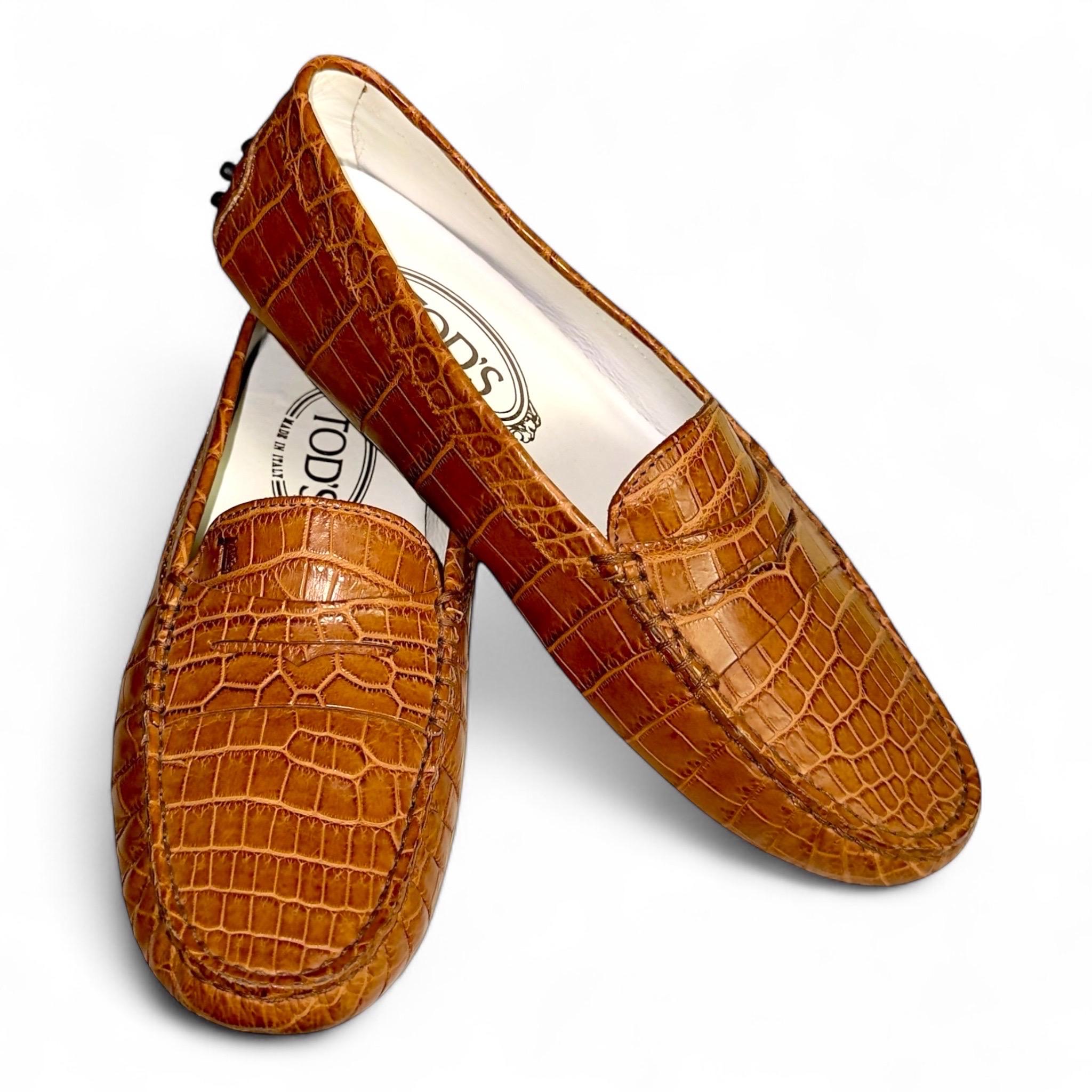 Donna Tod's Mocassini Gommino Esotici Marrone Mocassini Alligatore Pelle di Coccodrillo 36,5 in vendita