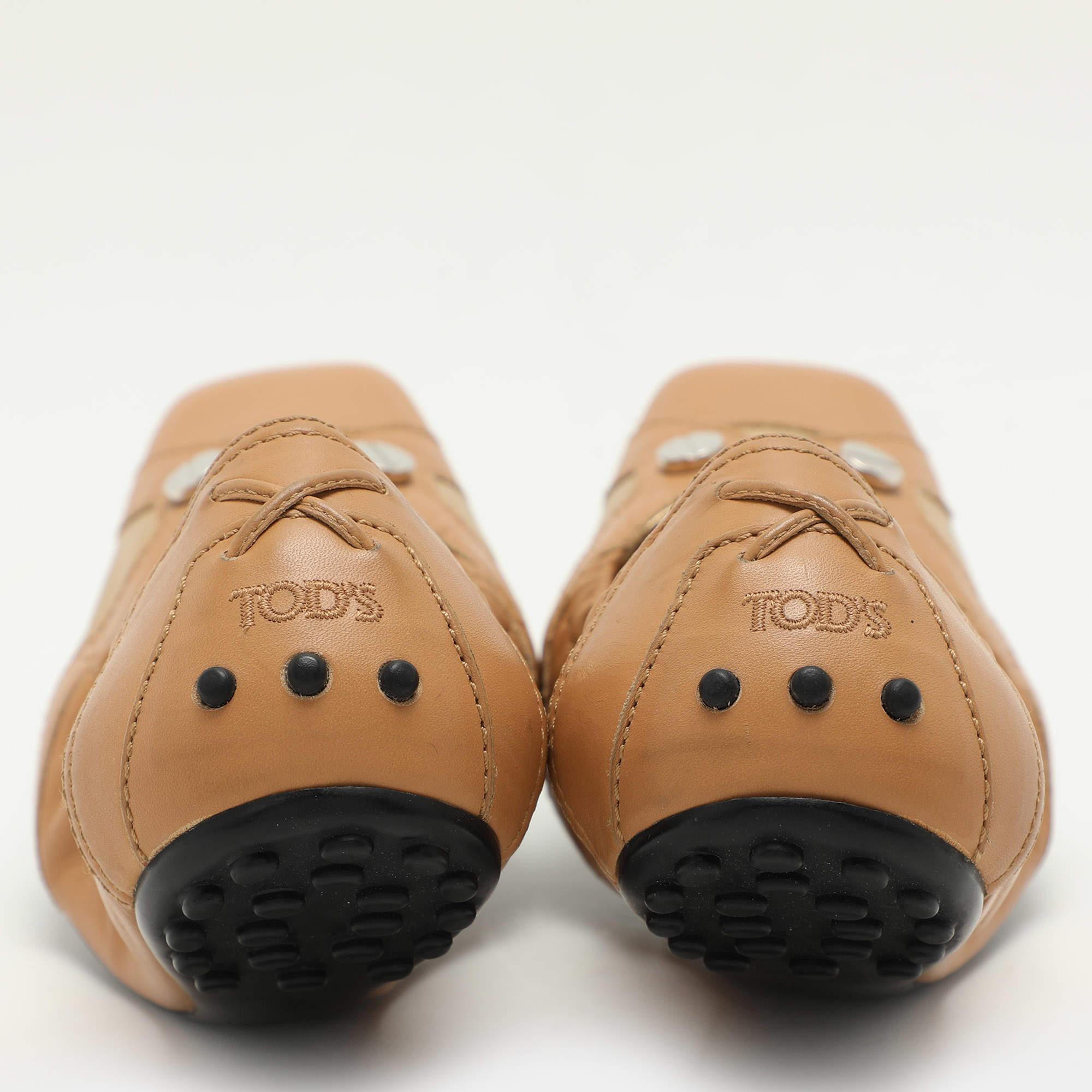 Tod's Brown/Gold Leather Embellished Scrunch Ballet Flats Size 40 For Sale 1