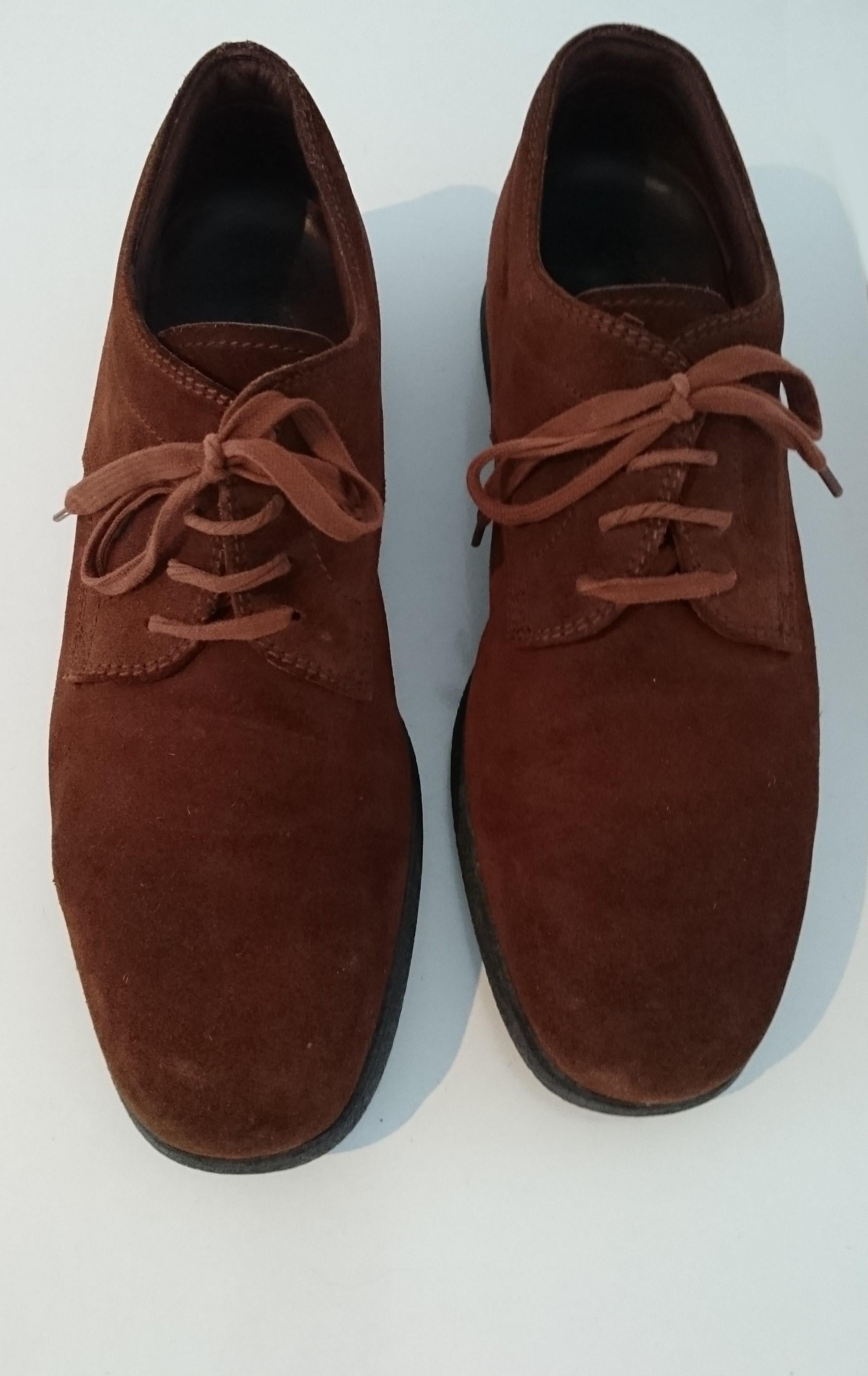 Black Tod's Brown Laced Suede Stringed Shoes. Excellent conditions. Size 8 (UK) For Sale