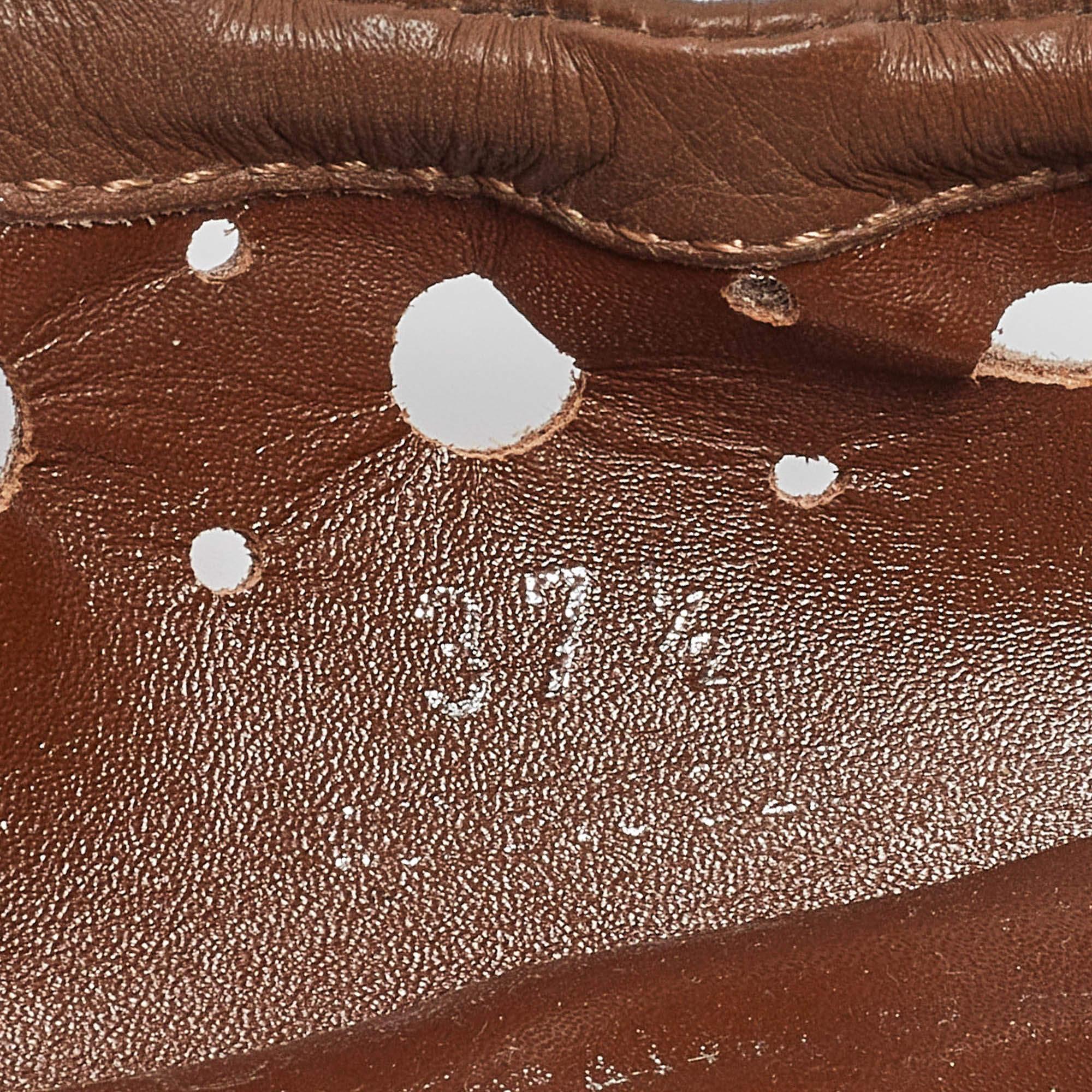 Tod's Ballerine in pelle marrone taglio laser misura 37,5 in vendita 3