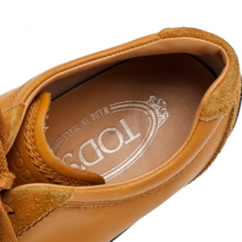 Donna Tod's Sneakers stringate in pelle e pelle scamosciata marrone misura 37,5 in vendita