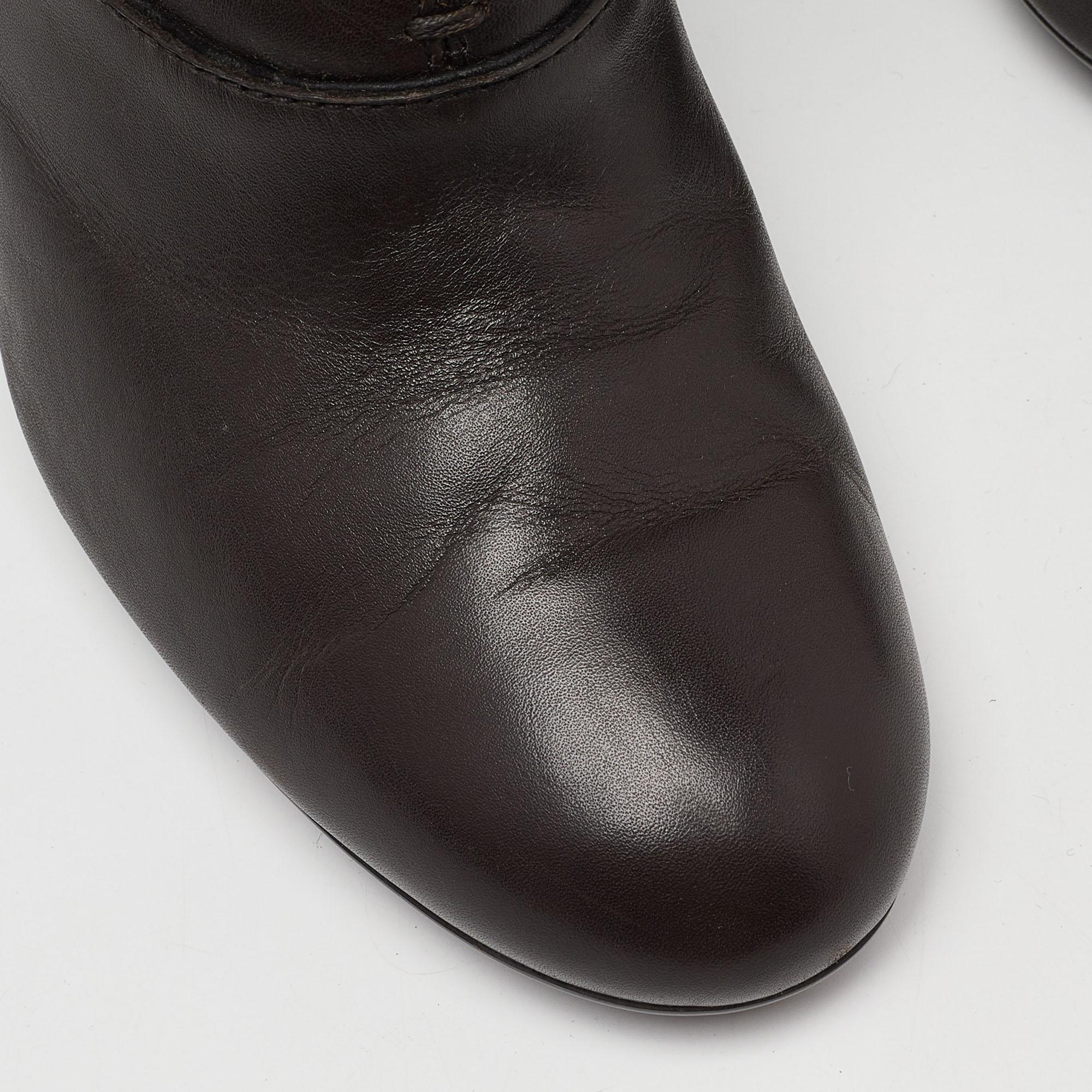 Tod's Brown Leather Ankle Booties Size 37.5 For Sale 3