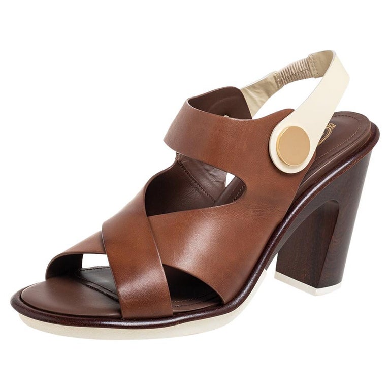 Twisted gewoon Mantel Tod's Brown Leather Block Heel Slingback Sandals Size 40 For Sale at 1stDibs