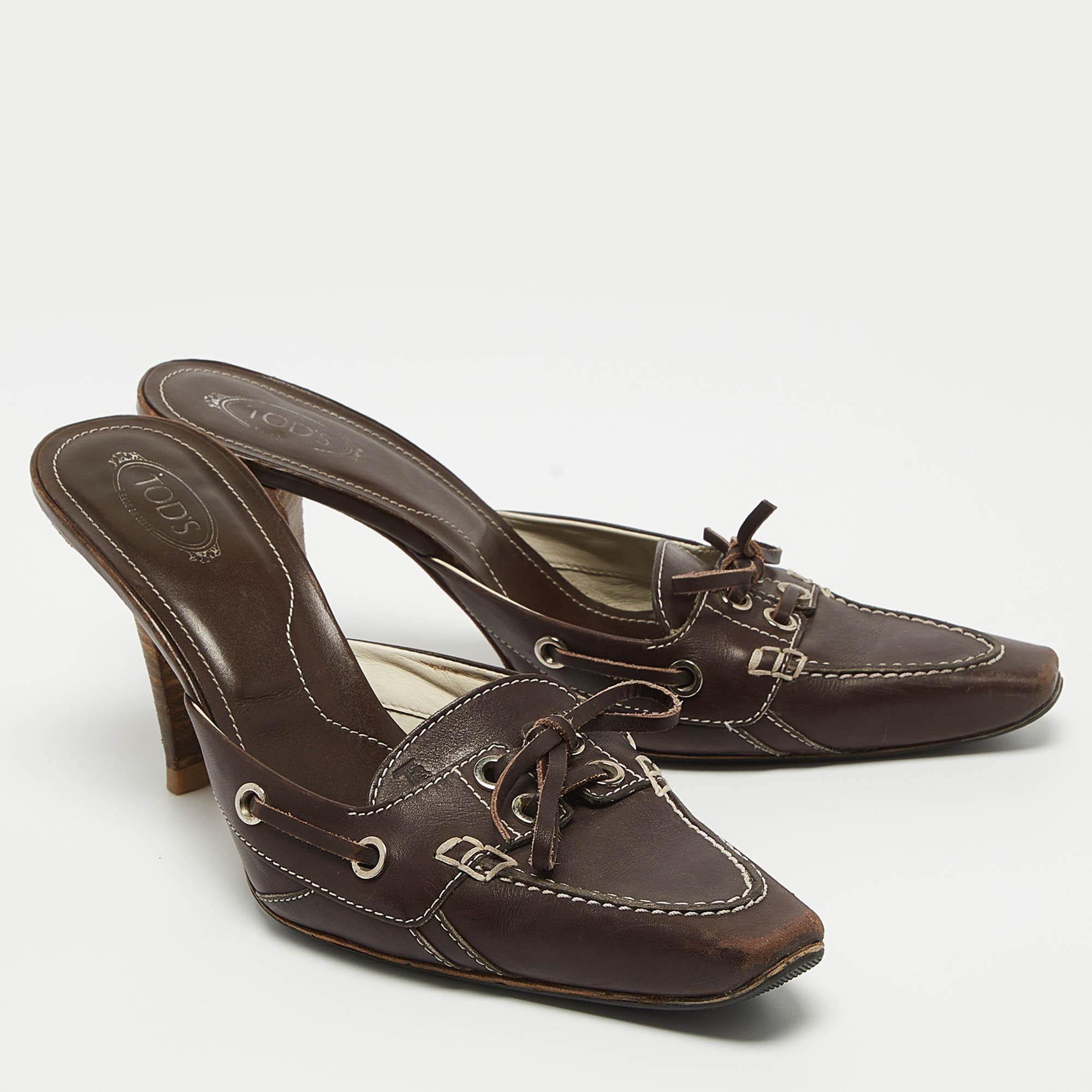 Tod's Brown Leder Schleife Pantoletten Größe 40 im Zustand „Relativ gut“ im Angebot in Dubai, Al Qouz 2