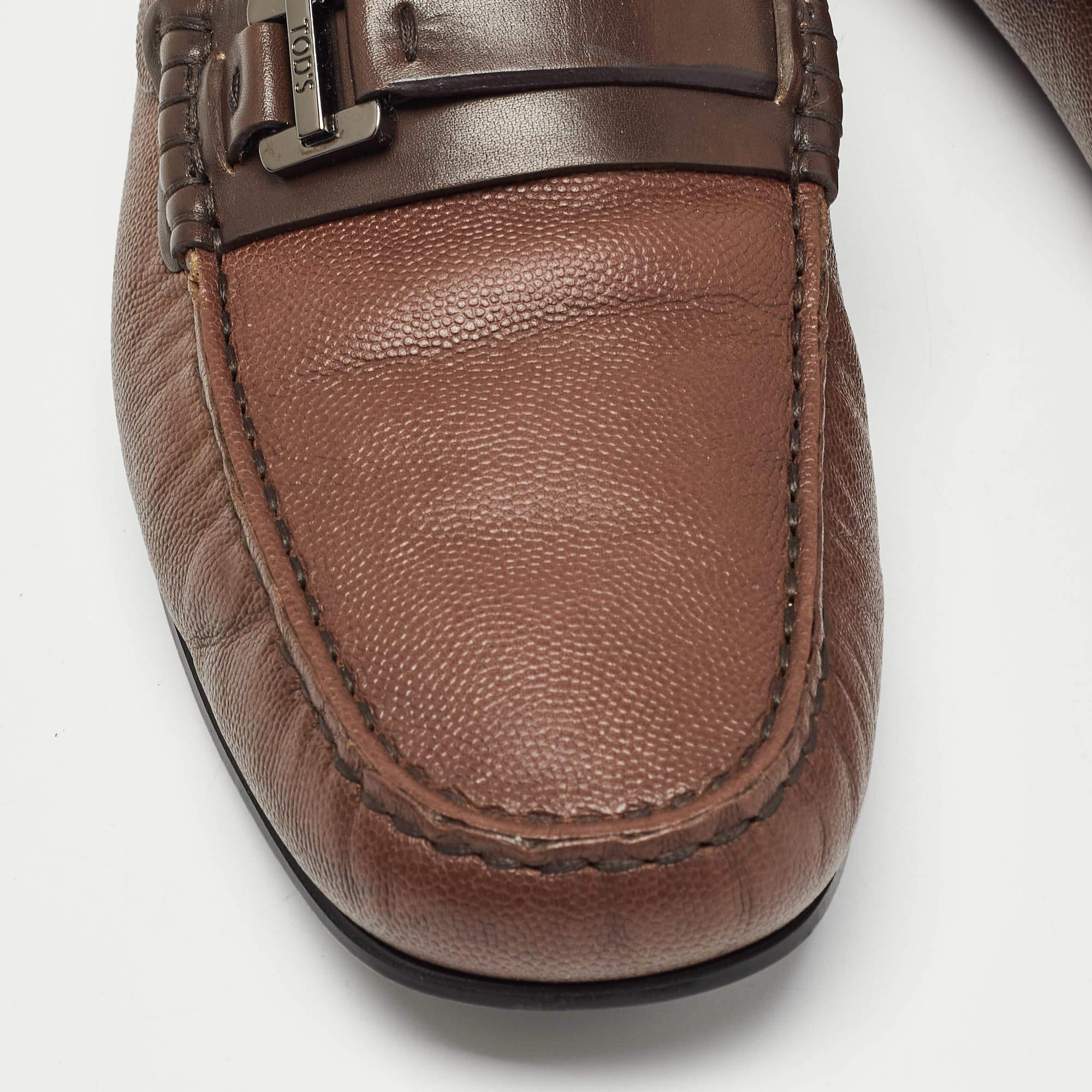 Tod's Brown Leather Buckle Detail Slip On Loafers Size 41.5 For Sale 3