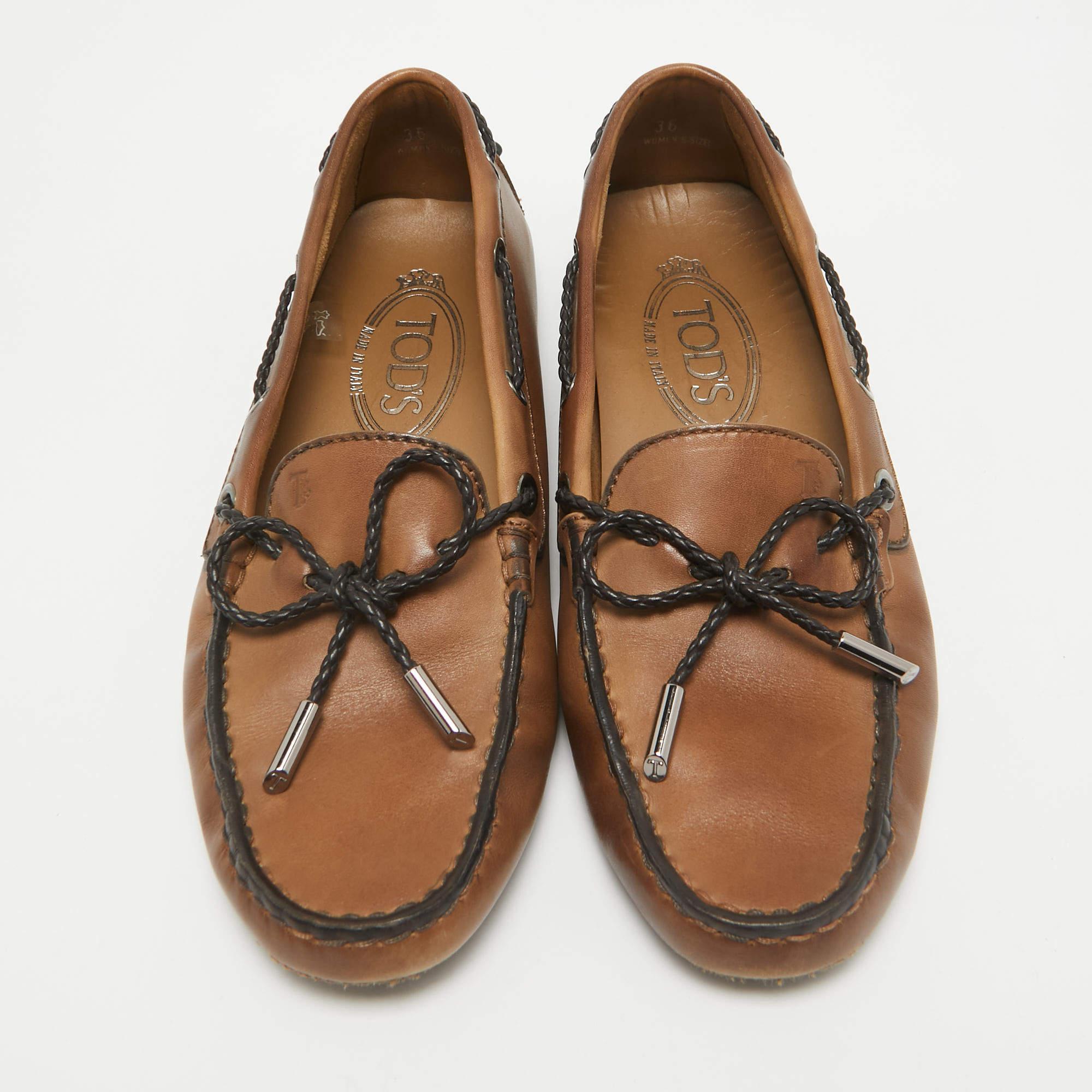 Tod's Brown Leather Gommini Bow Loafers Size 36 In Good Condition In Dubai, Al Qouz 2