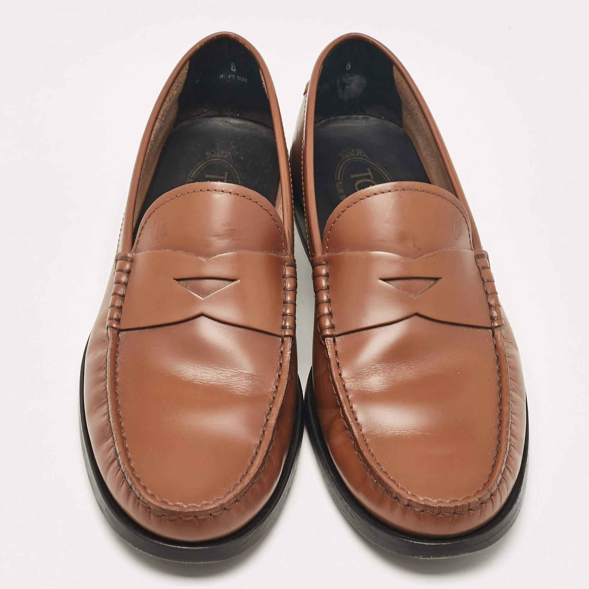 Tod's Brown Leather Gommino Loafers Size 42 In Good Condition In Dubai, Al Qouz 2