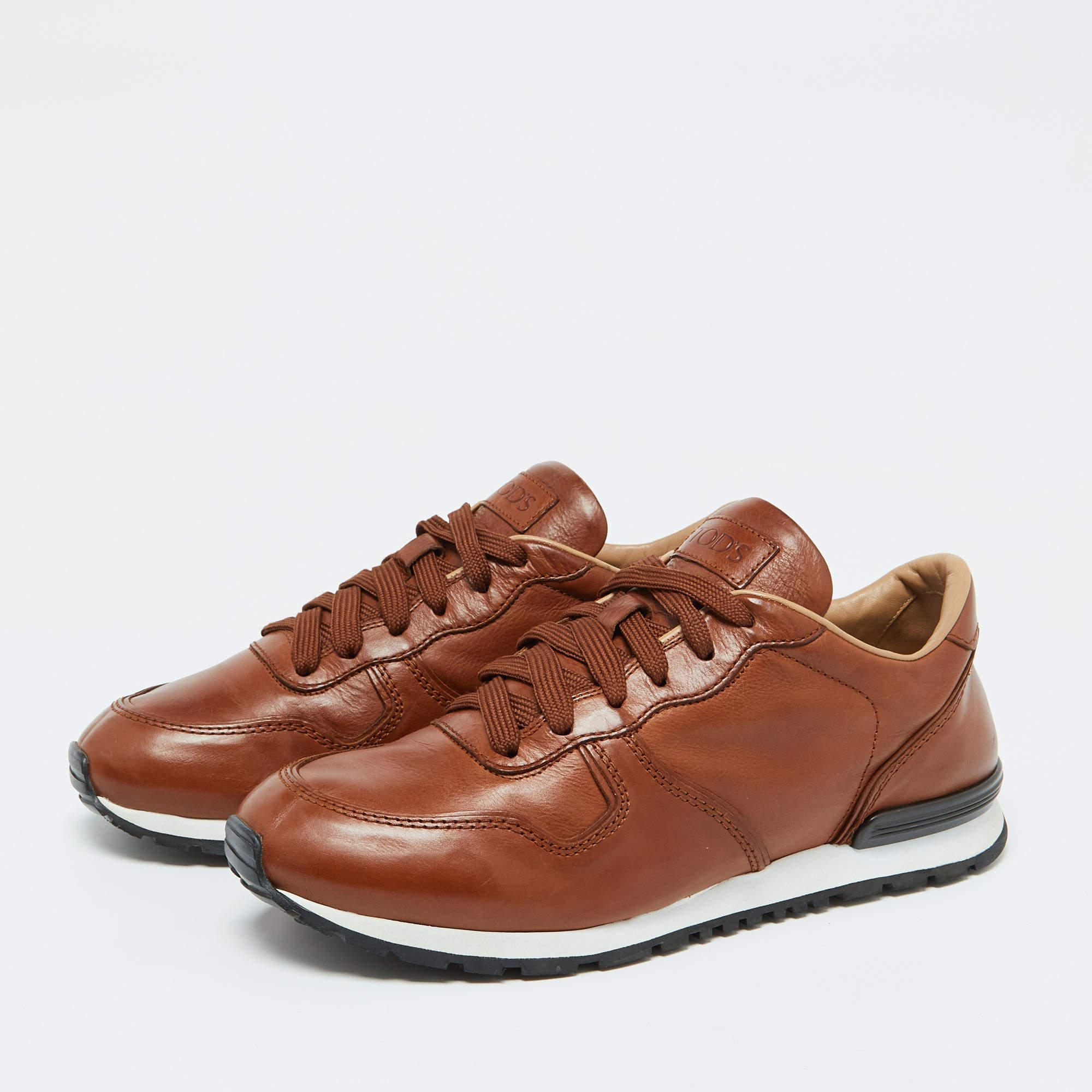 Coming in a classic silhouette these designer sneakers are a seamless combination of luxury comfort and style. These sneakers are designed with signature details and comfortable insoles.