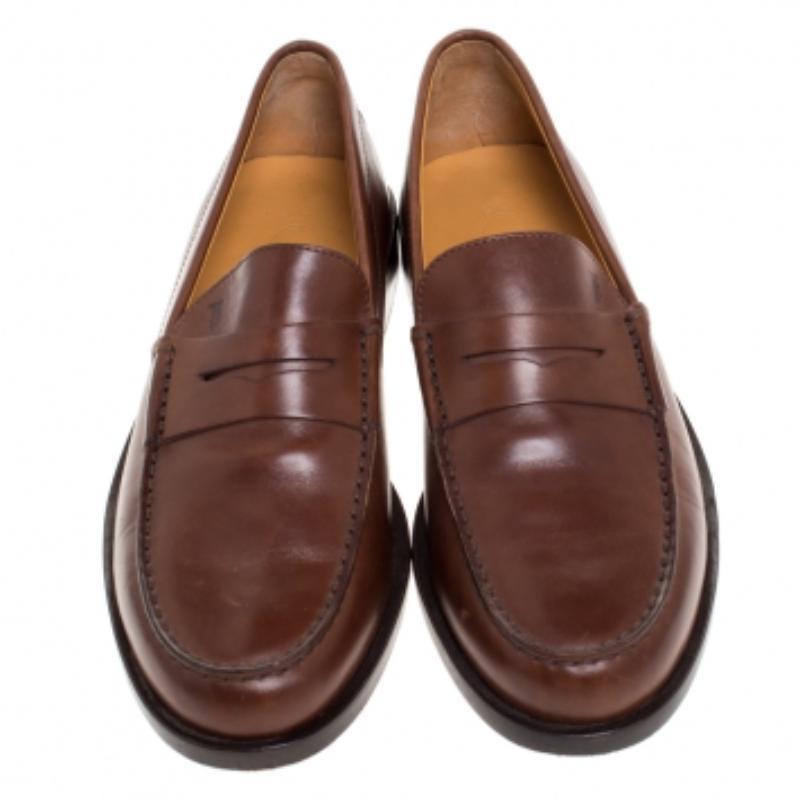 Tod's Brown Leather Penny Loafers Size 39.5 in vendita 1