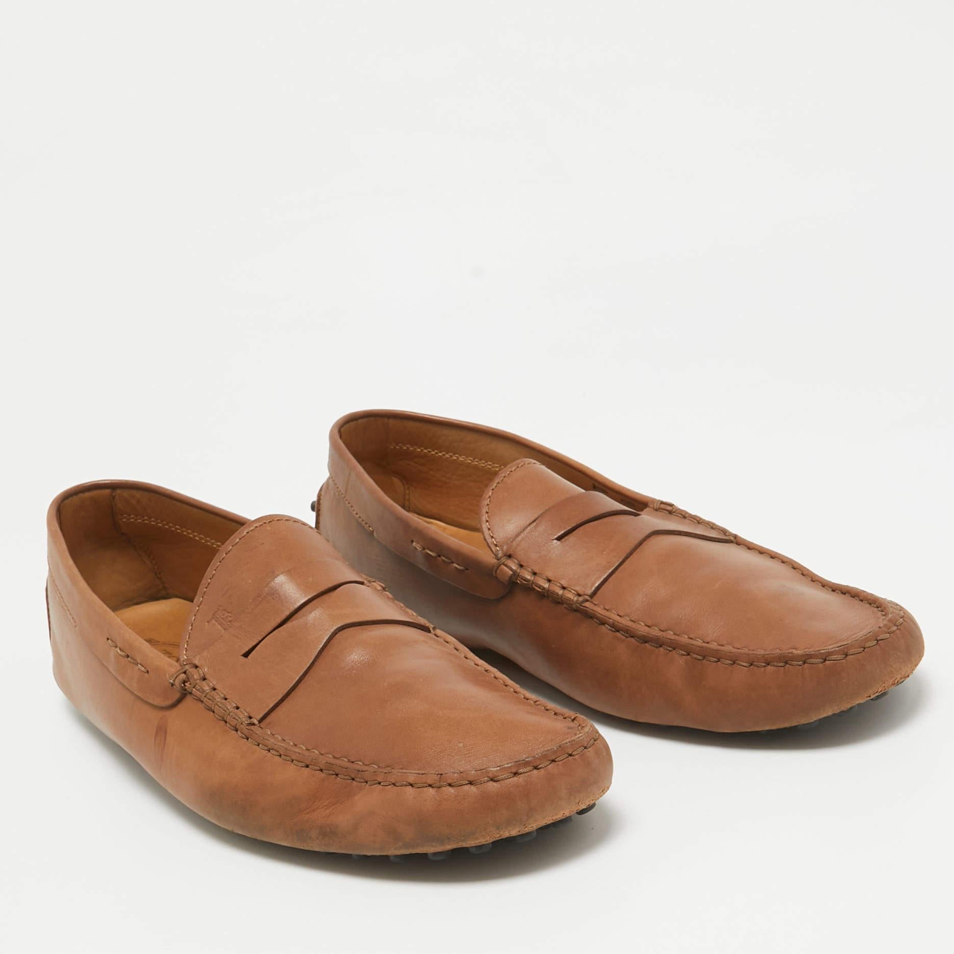 Men's Tod's Brown Leather Penny Loafers Size 44.5 For Sale