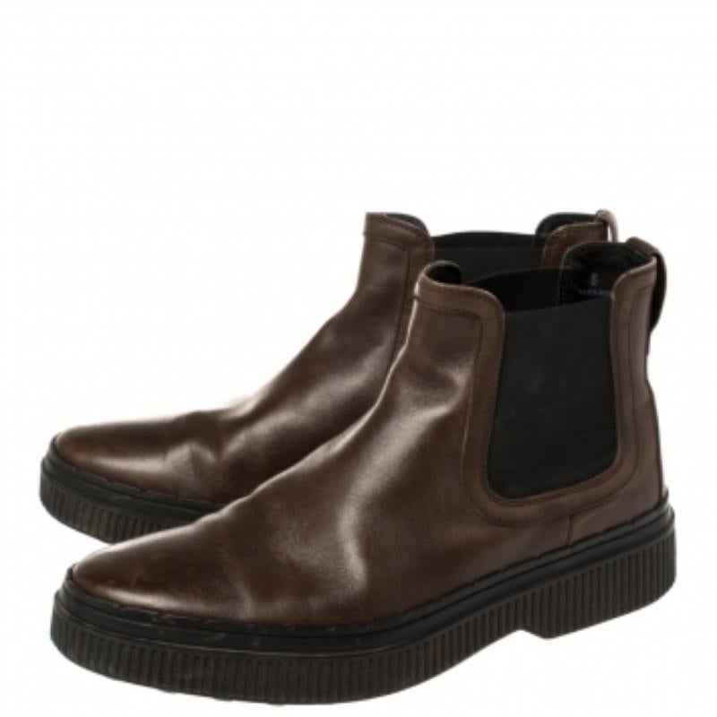 Tod's Brown Leather Slip On Ankle Boots Size 39.5 For Sale 2
