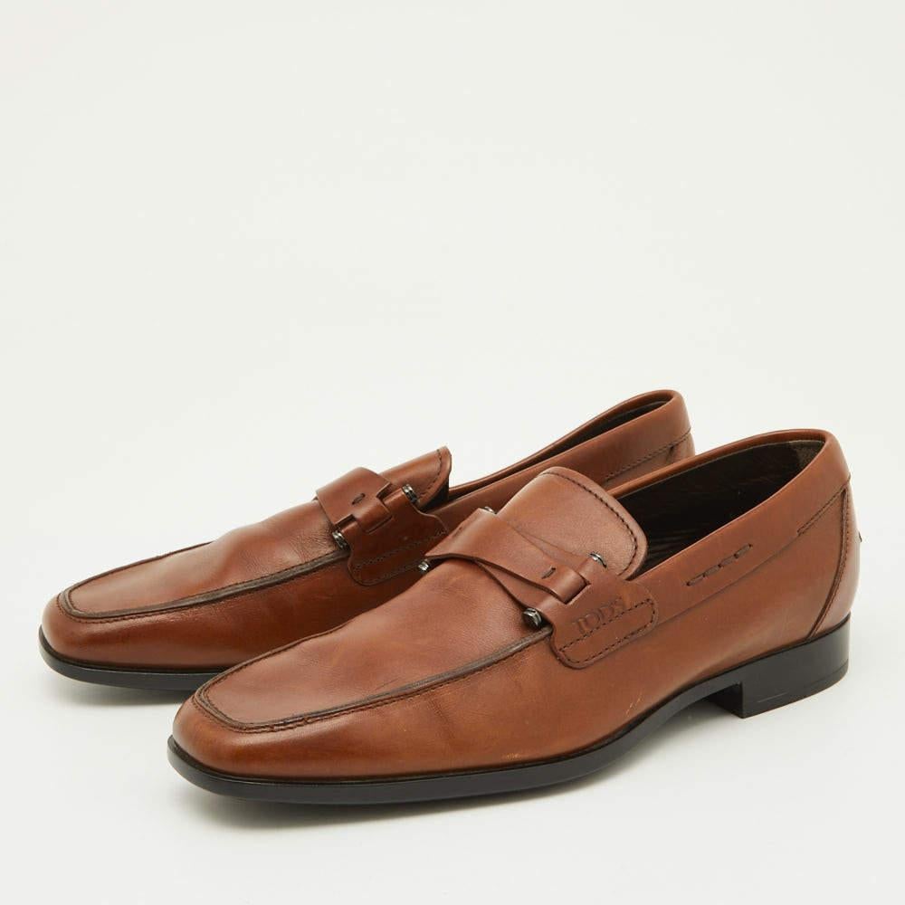 Practical, fashionable, and durable—these designer loafers are carefully built to be fine companions to your everyday style. They come made using the best materials to be a prized buy.