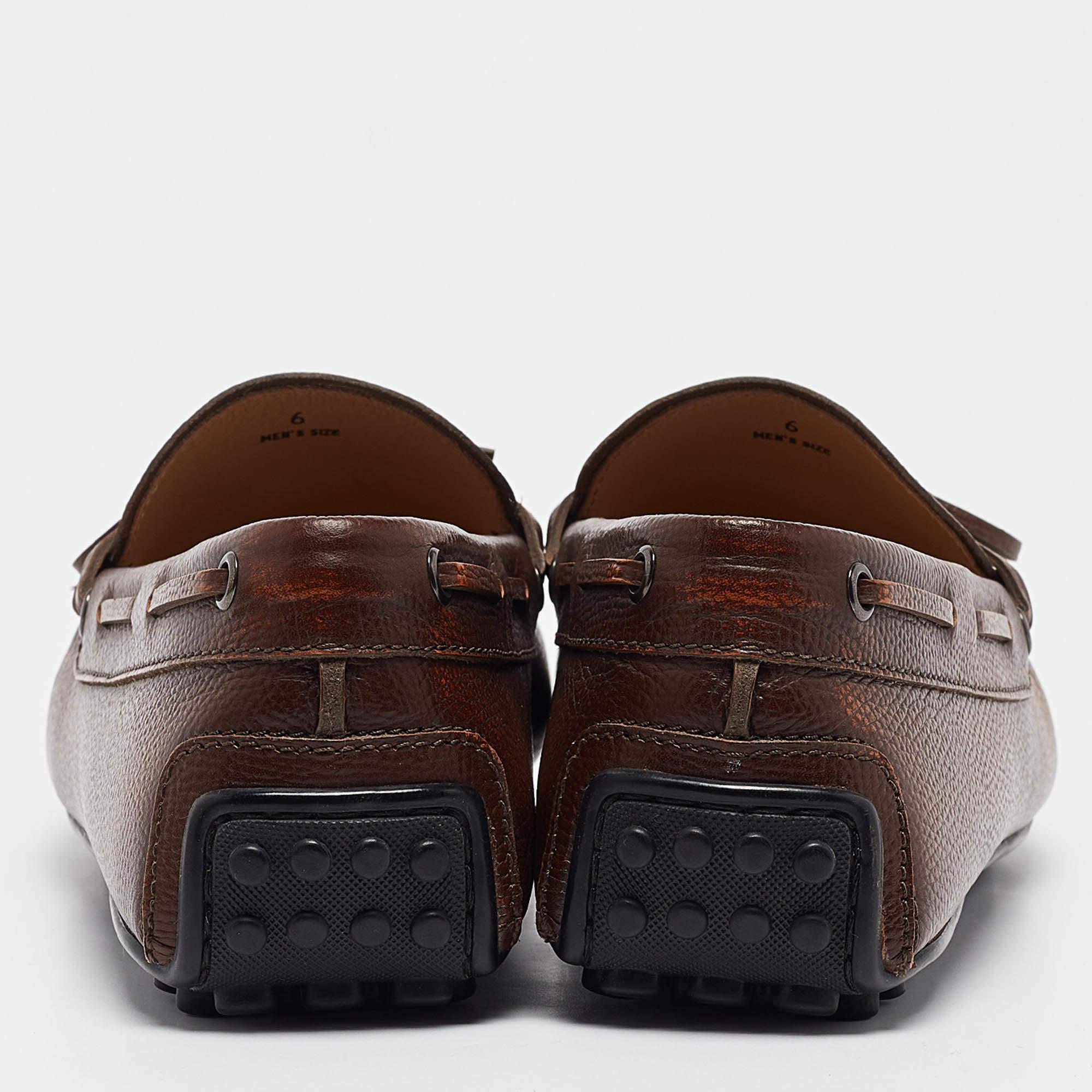 Men's Tod's Brown Leather Slip On Loafers Size 39.5 For Sale