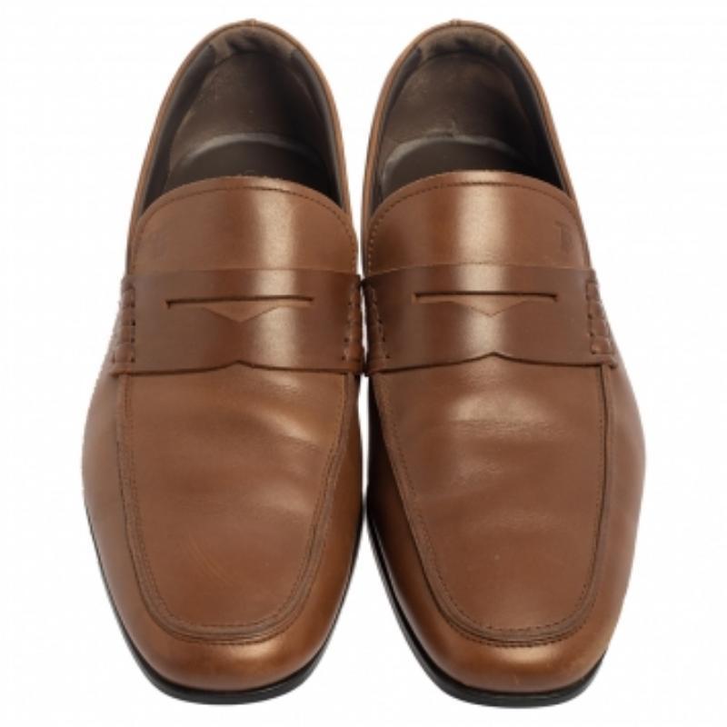 Tod's Brown Leather Slip On Loafers Size 39.5 For Sale 1