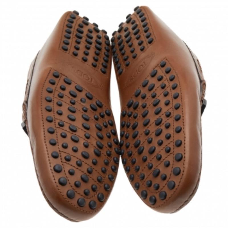 Tod's Mocassins en cuir Brown Taille 39.5 Pour hommes en vente