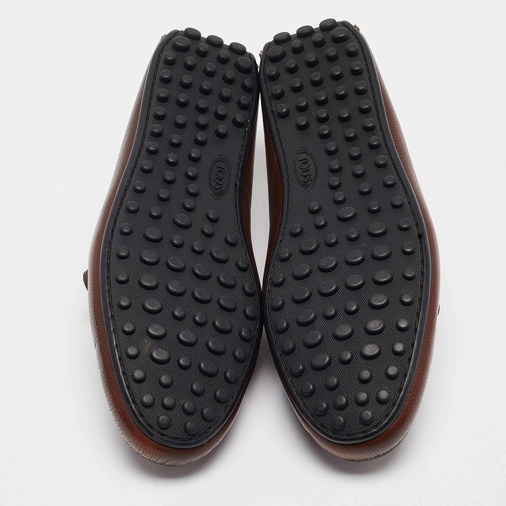 Tod's Brown Leather Slip On Loafers Size 39.5 For Sale 1