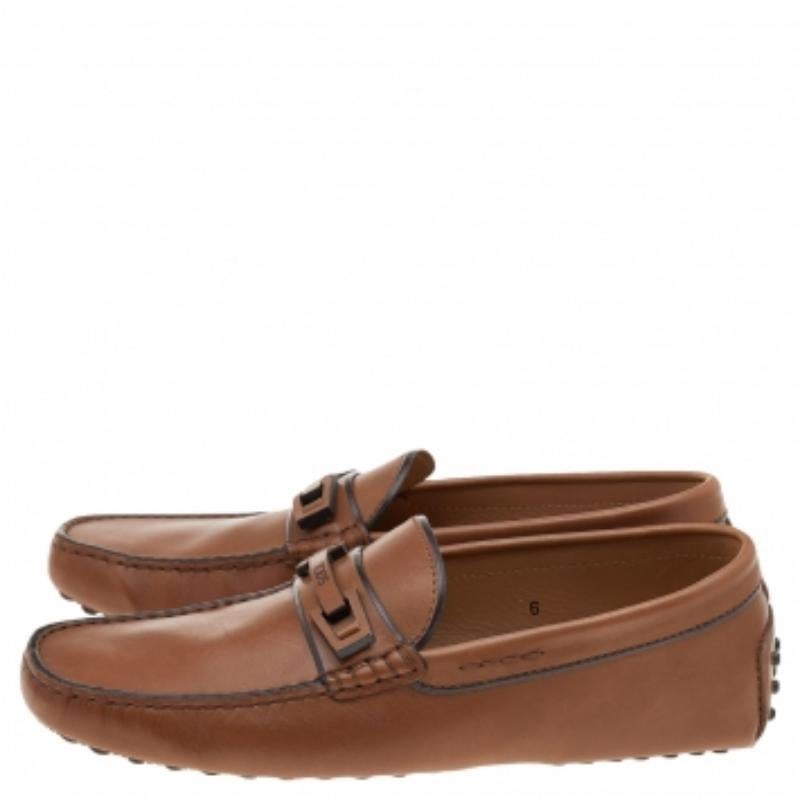 Tod's Mocassins en cuir Brown Taille 39.5 en vente 1