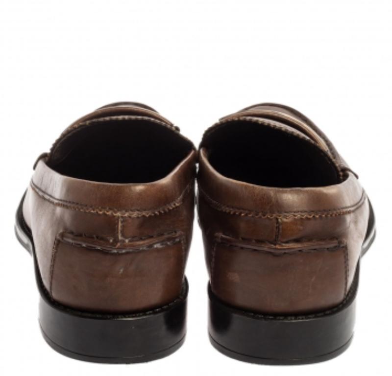 Mocasines Tod's Slip On Piel Marrón Talla 41 en Bueno estado para la venta en Dubai, Al Qouz 2