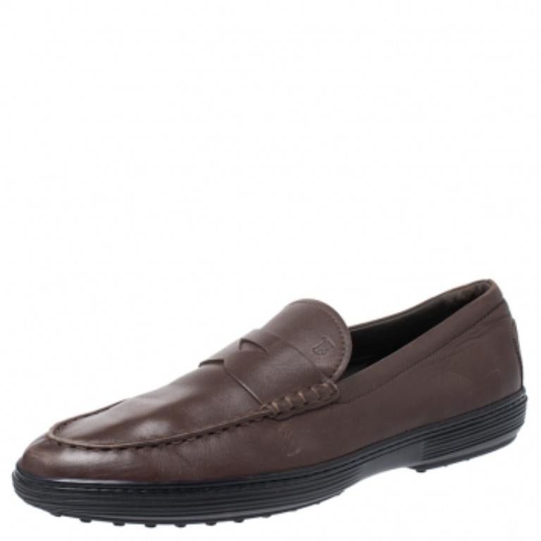 Uomo Mocassini Tod's in pelle marrone Taglia 44 in vendita