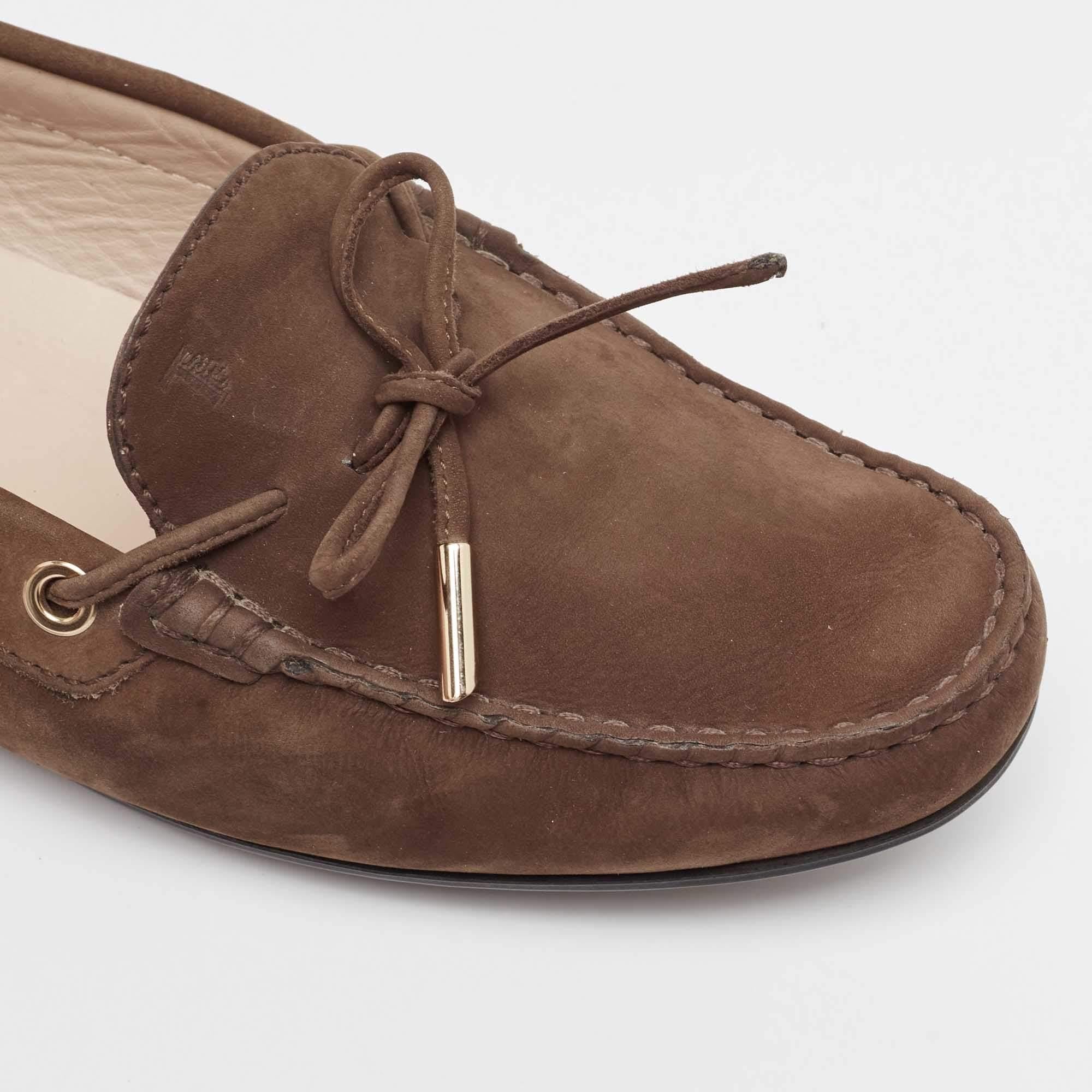 Tod's Brown Nubuck Leather Gommino Loafers Size 39.5 For Sale 3