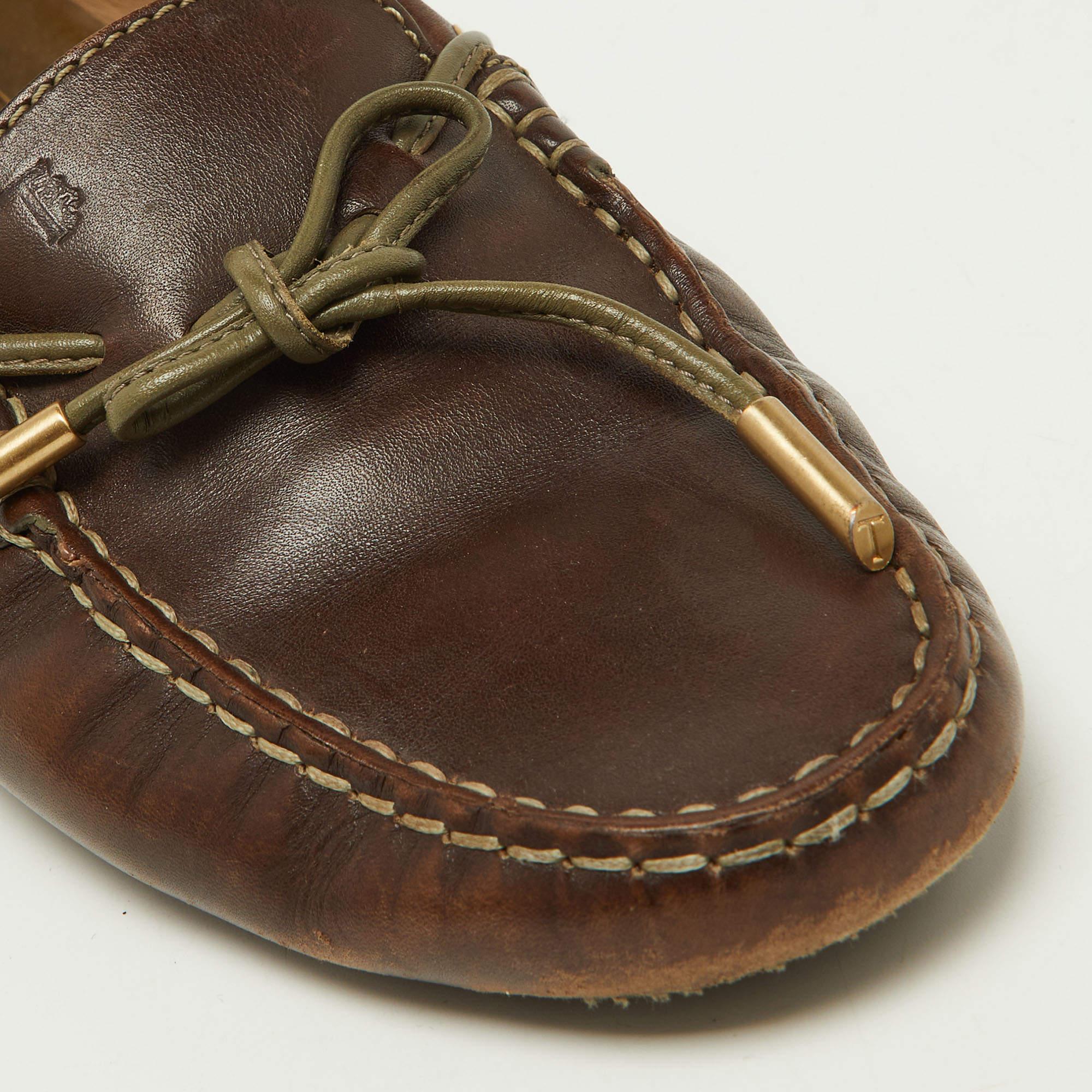 Tod's Brown/Olive Leder Schleife Slip On Loafers Größe 37.5 im Angebot 2