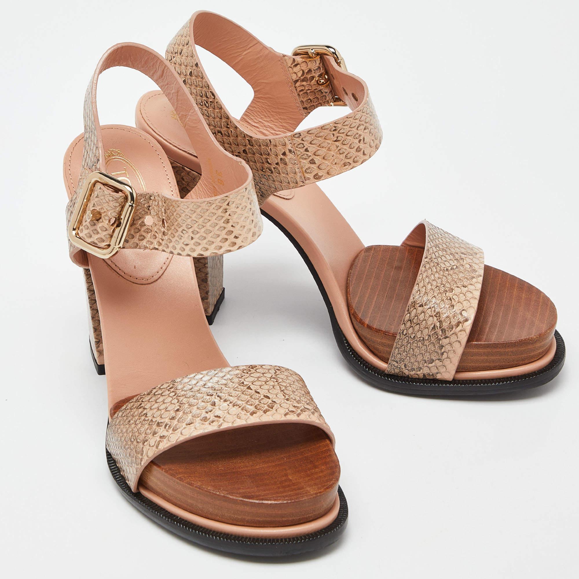 Tod's Brown/Peach Watersnake Leder Blockabsatz Plateau Sandalen Größe 36 im Zustand „Hervorragend“ im Angebot in Dubai, Al Qouz 2