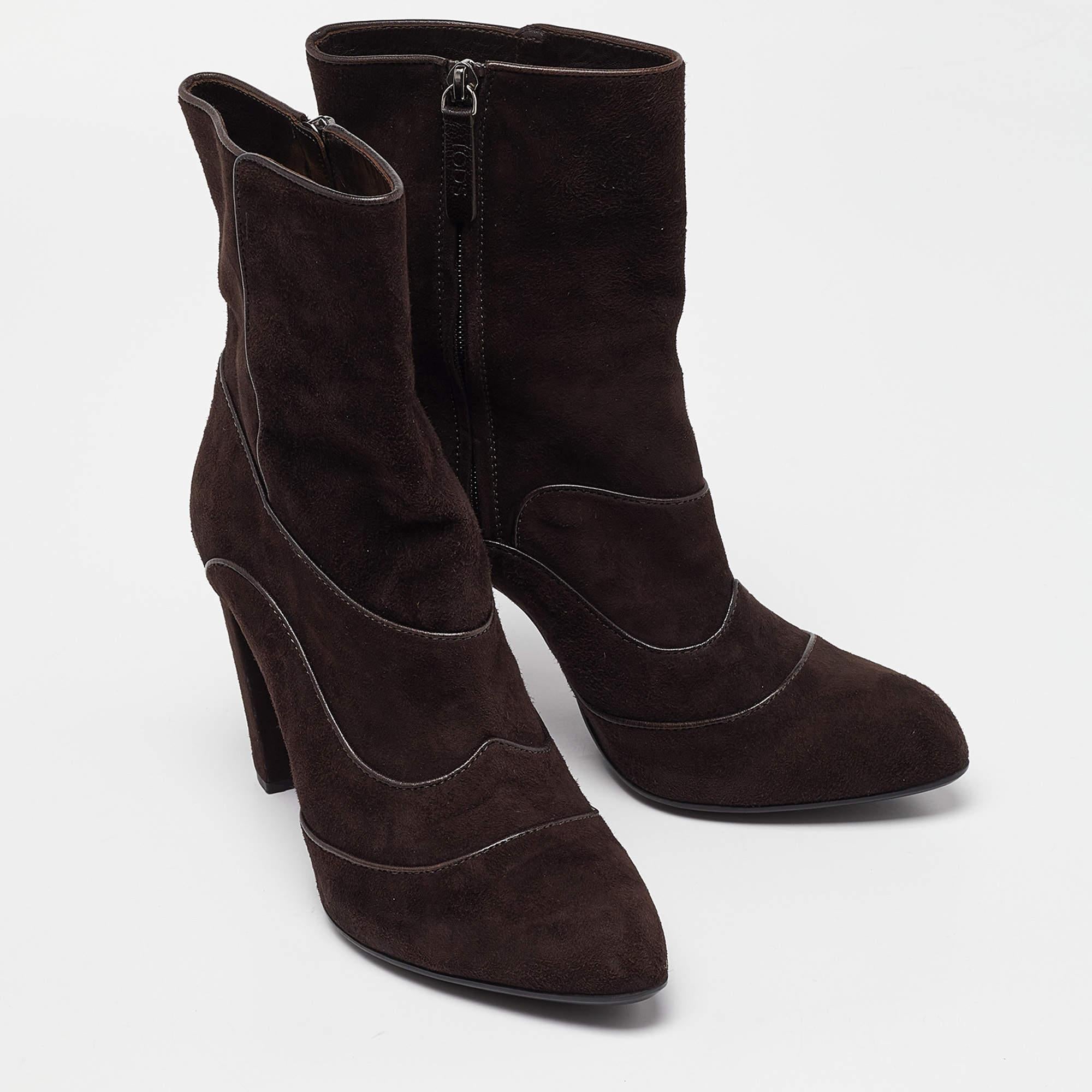 Tod's Braune Wildlederstiefel Größe 40 im Zustand „Hervorragend“ im Angebot in Dubai, Al Qouz 2