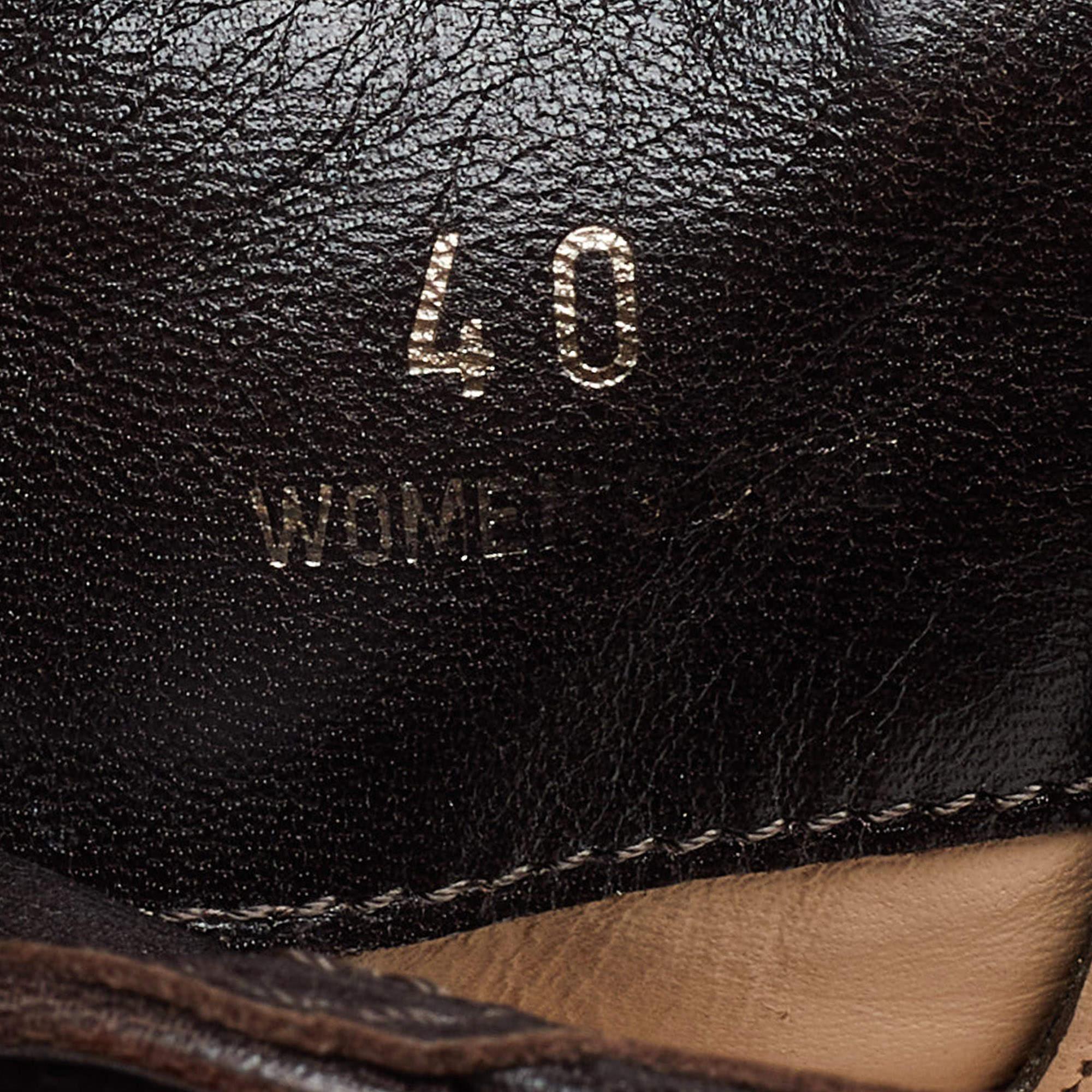 Tod's Braune Wildlederstiefel Größe 40 im Angebot 3