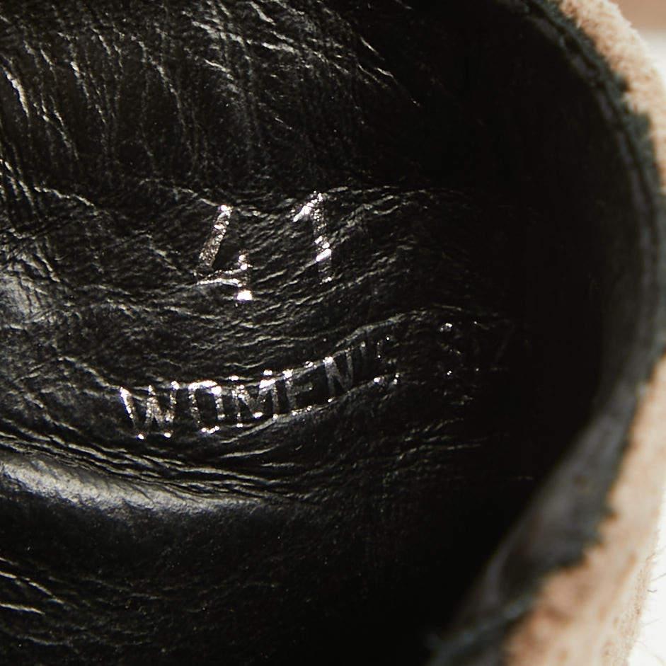 Tod's Braune Wildlederstiefel Größe 41 im Angebot 4