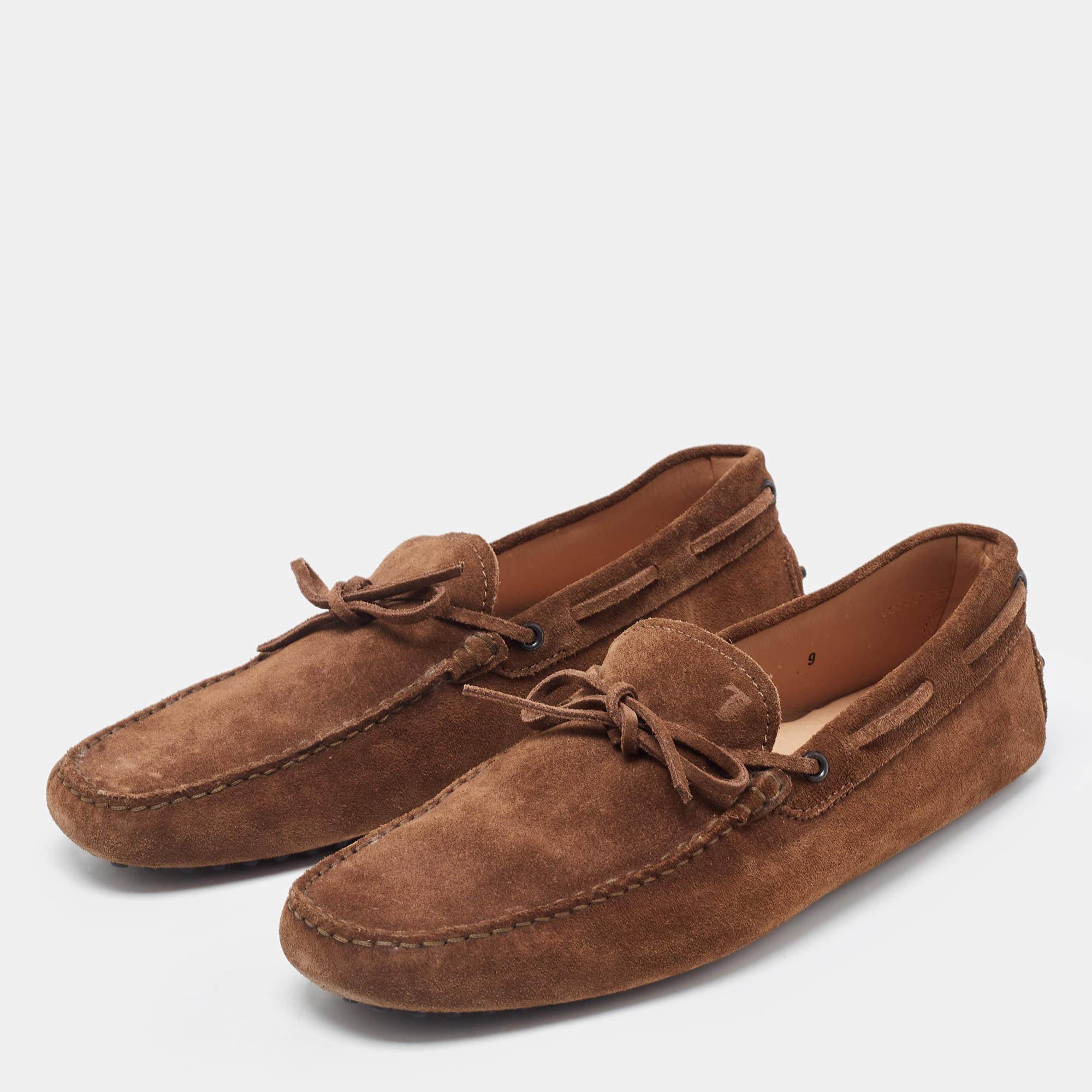 Practical, fashionable, and durable—these designer loafers are carefully built to be fine companions to your everyday style. They come made using the best materials to be a prized buy.