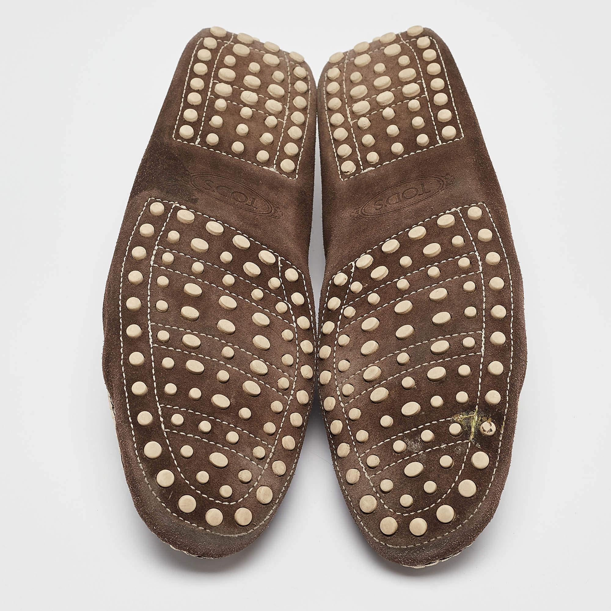 Tod's Brown Suede Gommino Loafers Size 43 For Sale 1