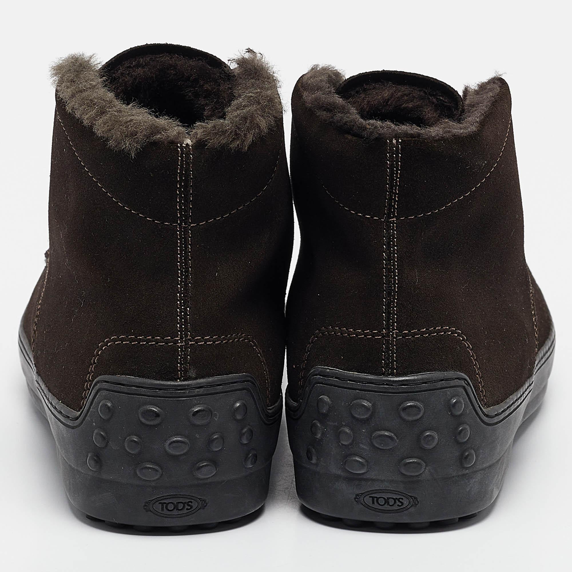 De los hombres Tod's Botas de ante marrón con cordones hasta el tobillo Talla 41.5 en venta