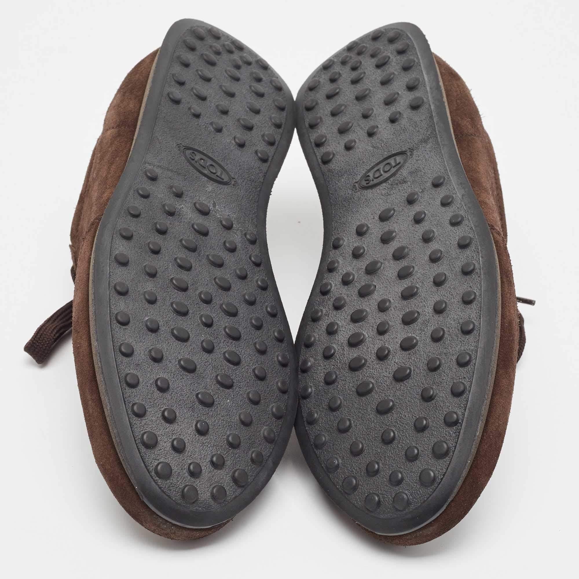 Tod's Brown Suede Lace Up Sneakers Size 39.5 en vente 1