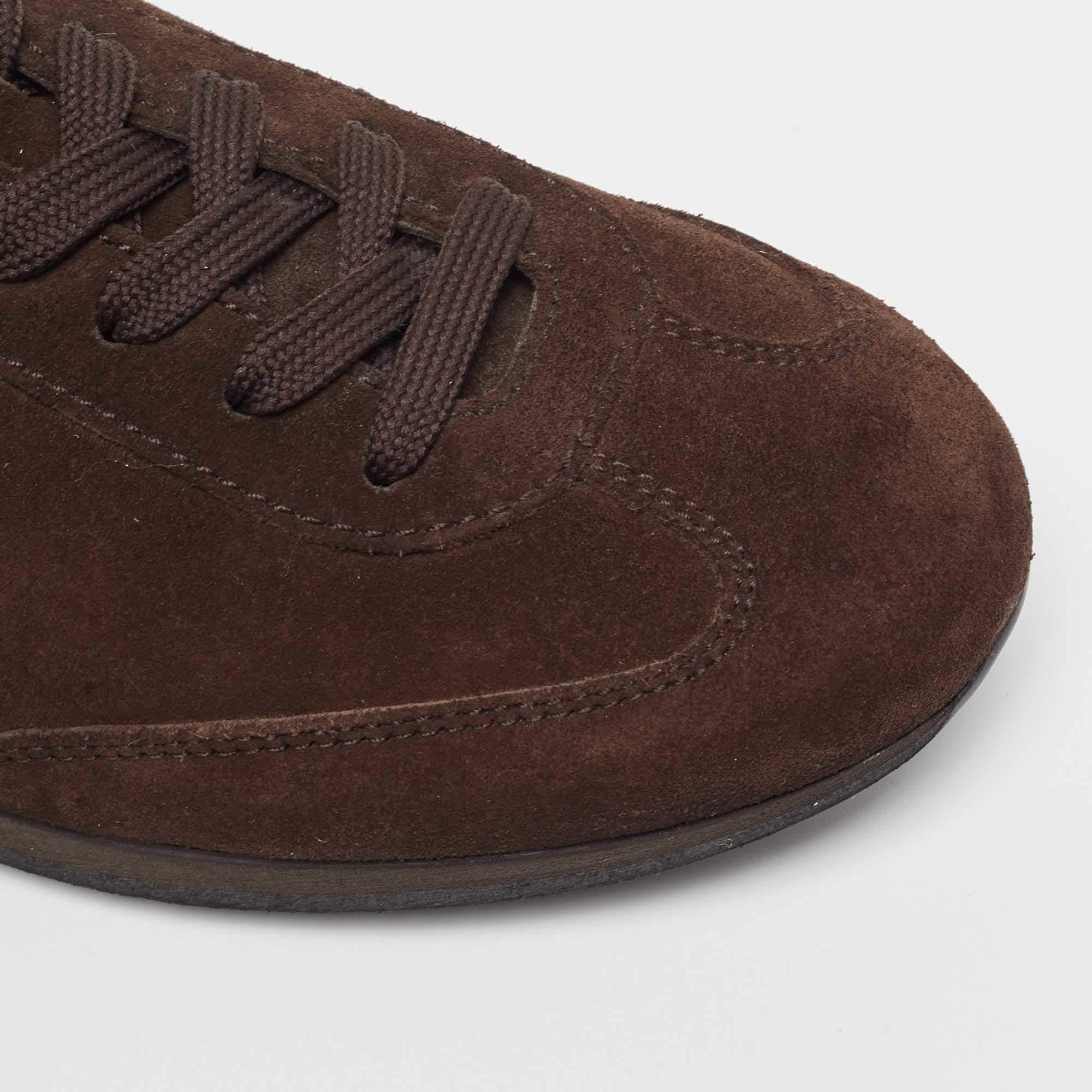 Tod's Brown Suede Lace Up Sneakers Size 39.5 en vente 3