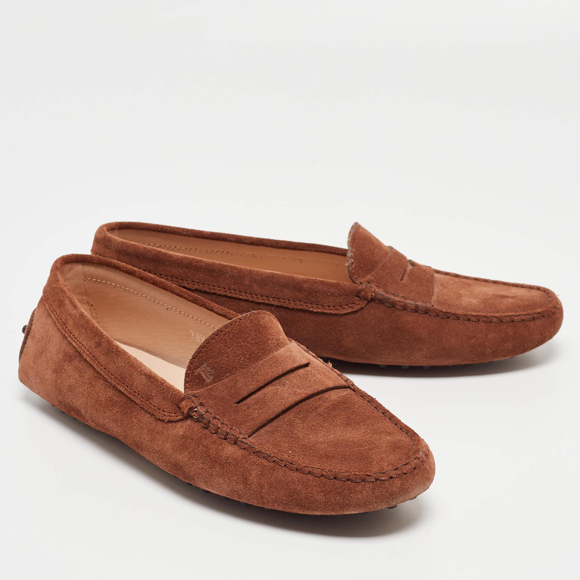 Women's Tod's Brown Suede Slip On Loafers Size 38.5 For Sale