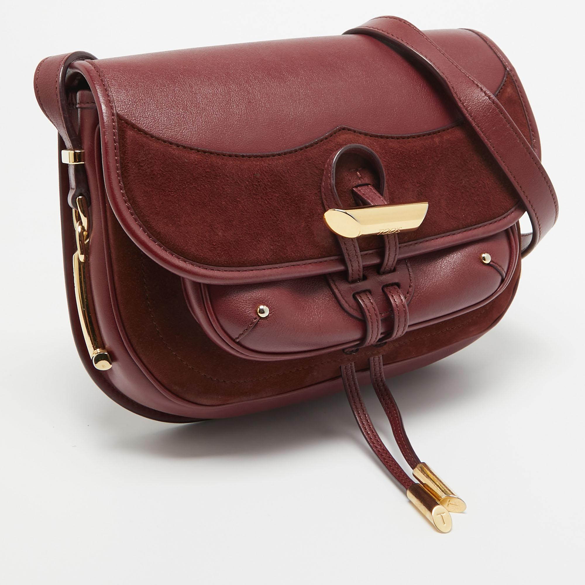 Tod's Burgundy Leather and Suede Toggle Flap Crossbody Bag For Sale 5