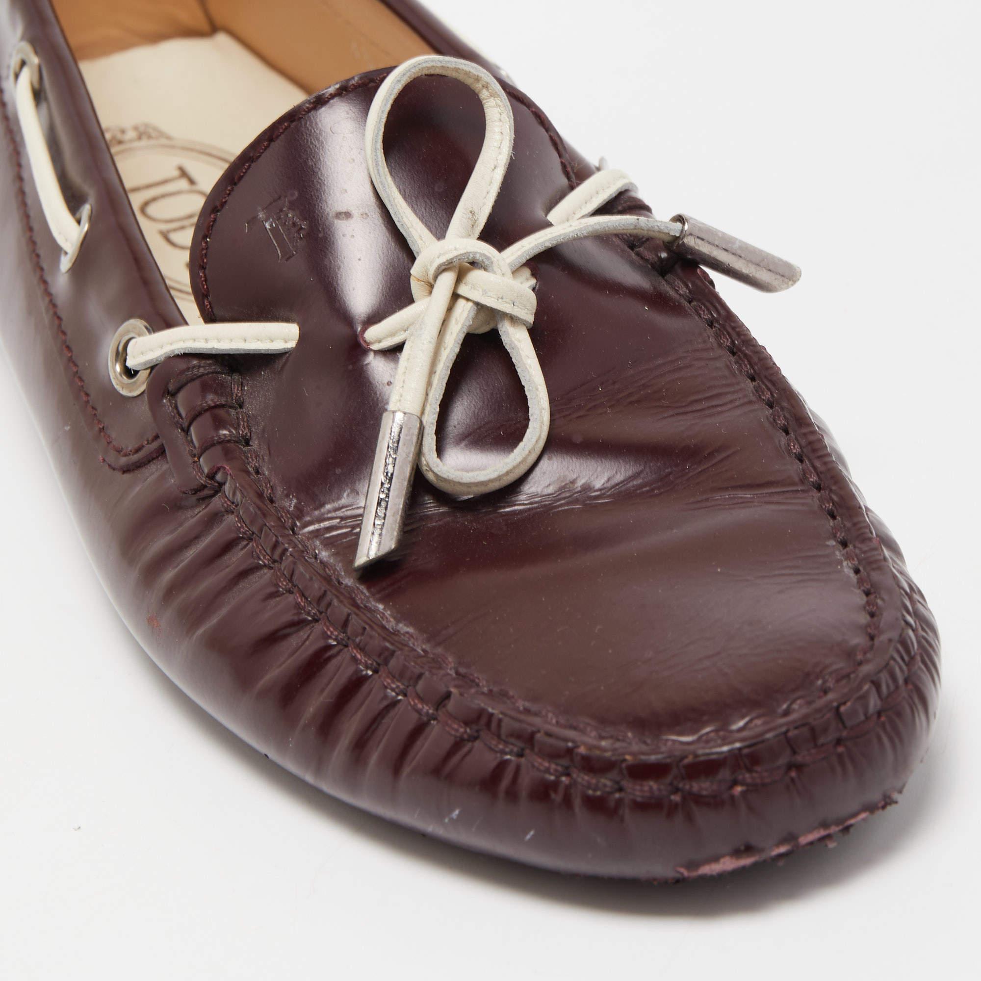 Tod's Burgundy Leather Bow Slip On Loafers Size 36.5 For Sale 2