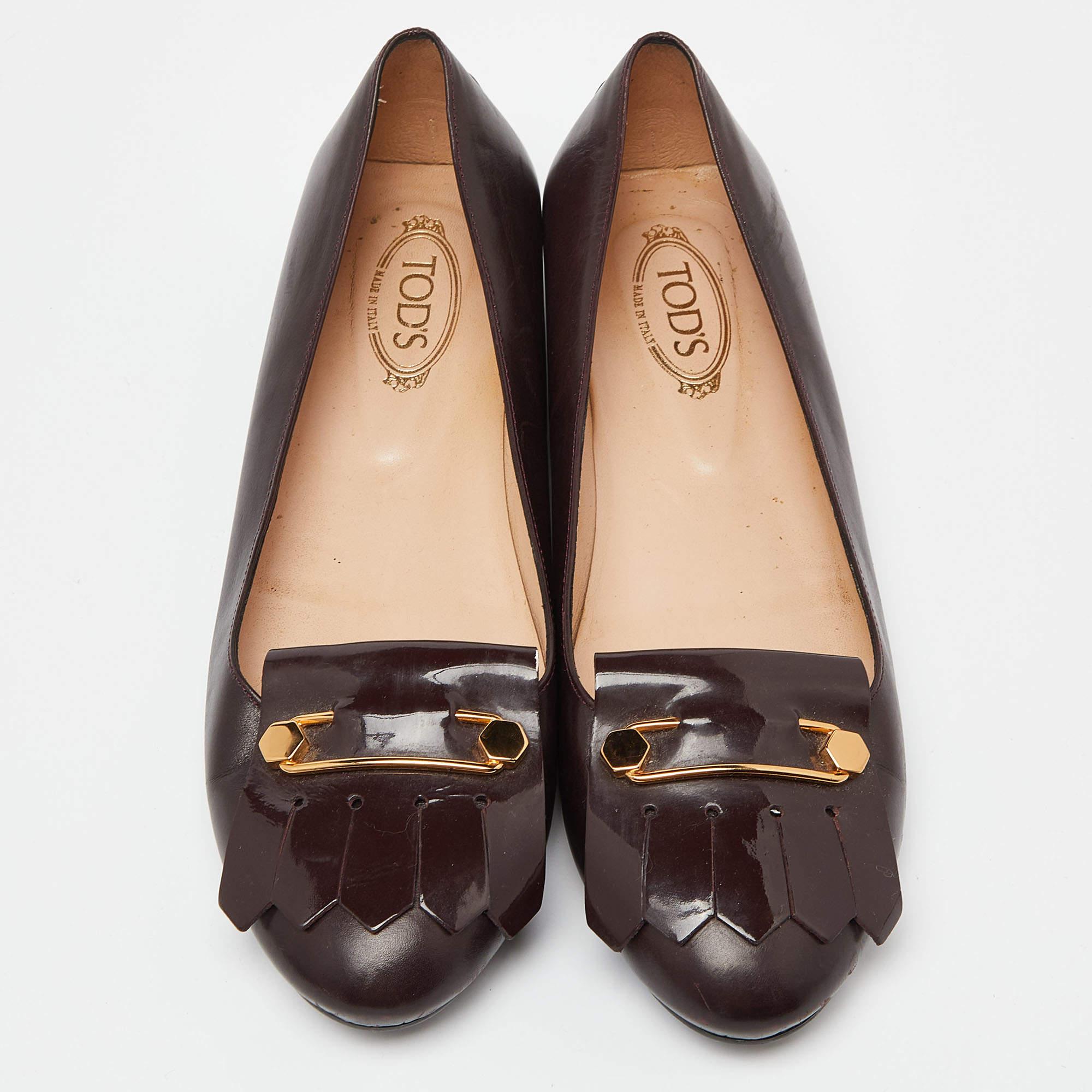 Black Tod's Burgundy Leather Fringe Detail Ballet Flats Size 38.5 For Sale