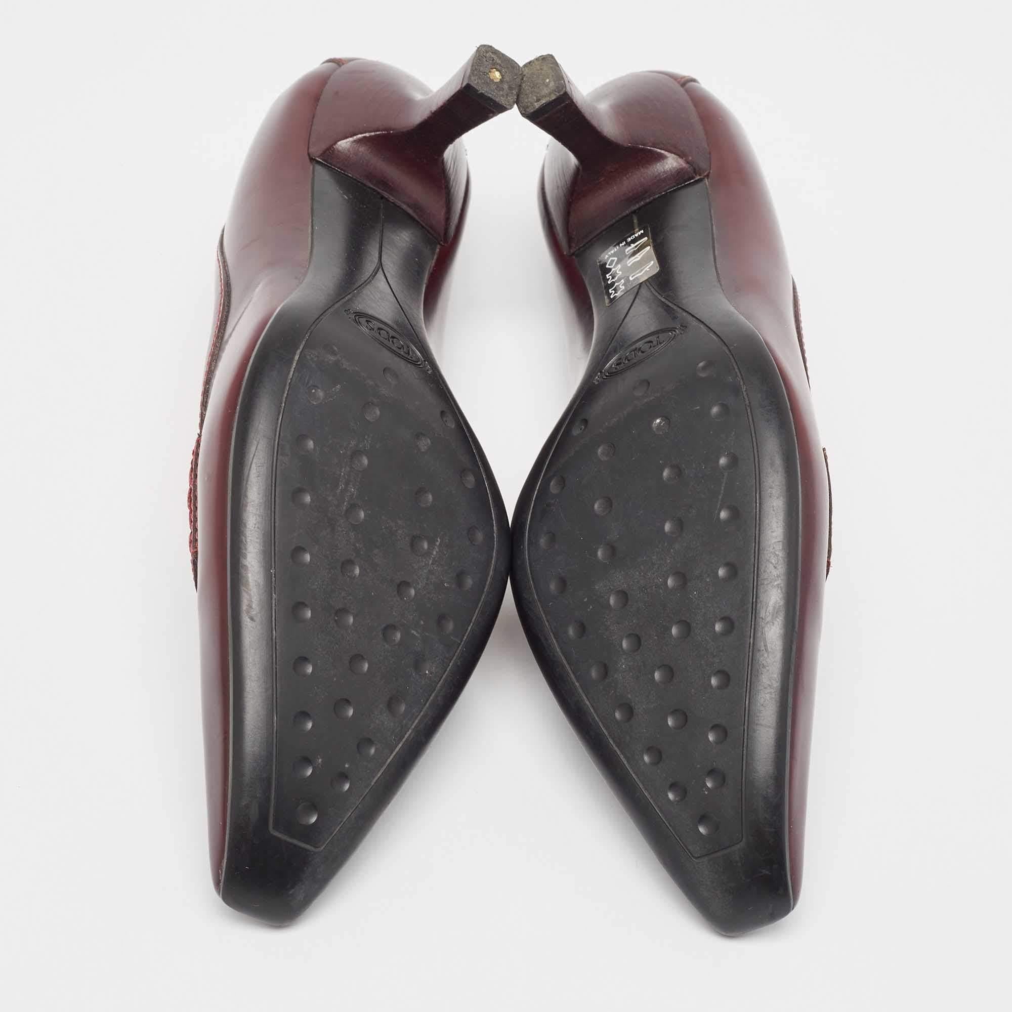 Tod's Pumps Penny Loafer in pelle bordeaux misura 36 in vendita 1
