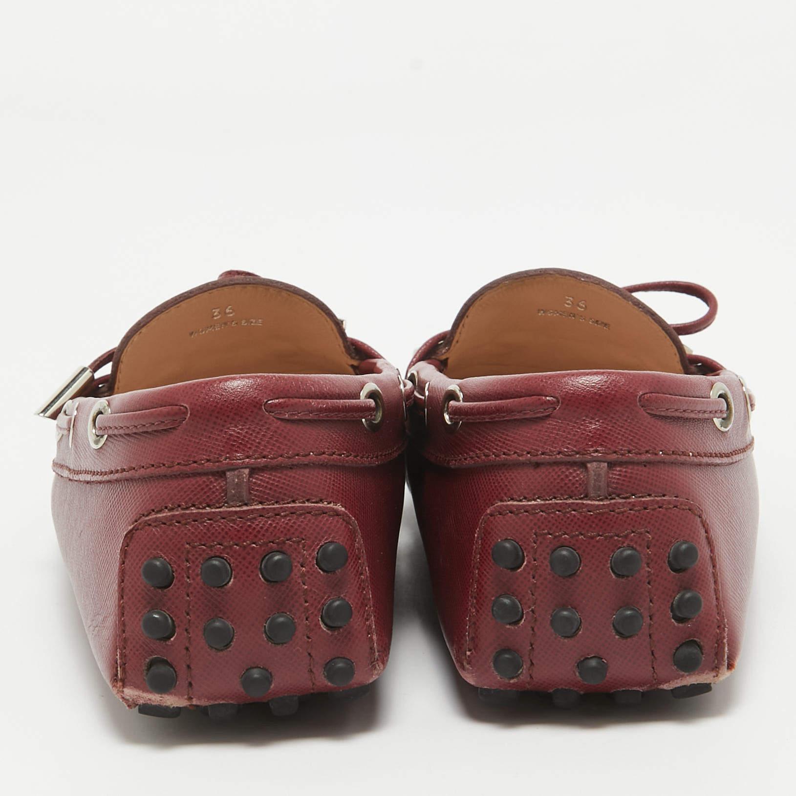 Women's Tod's Burgundy Leather Penny Loafers Size 36 For Sale
