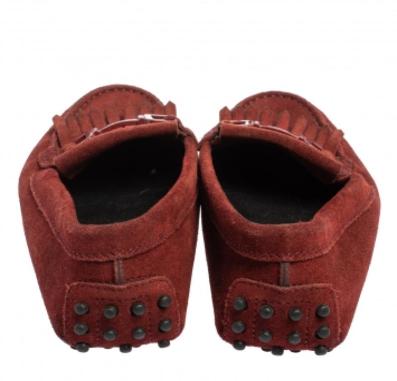 Women's Tod's Burgundy Suede Tassel Slip On Loafers Size 35.5 For Sale