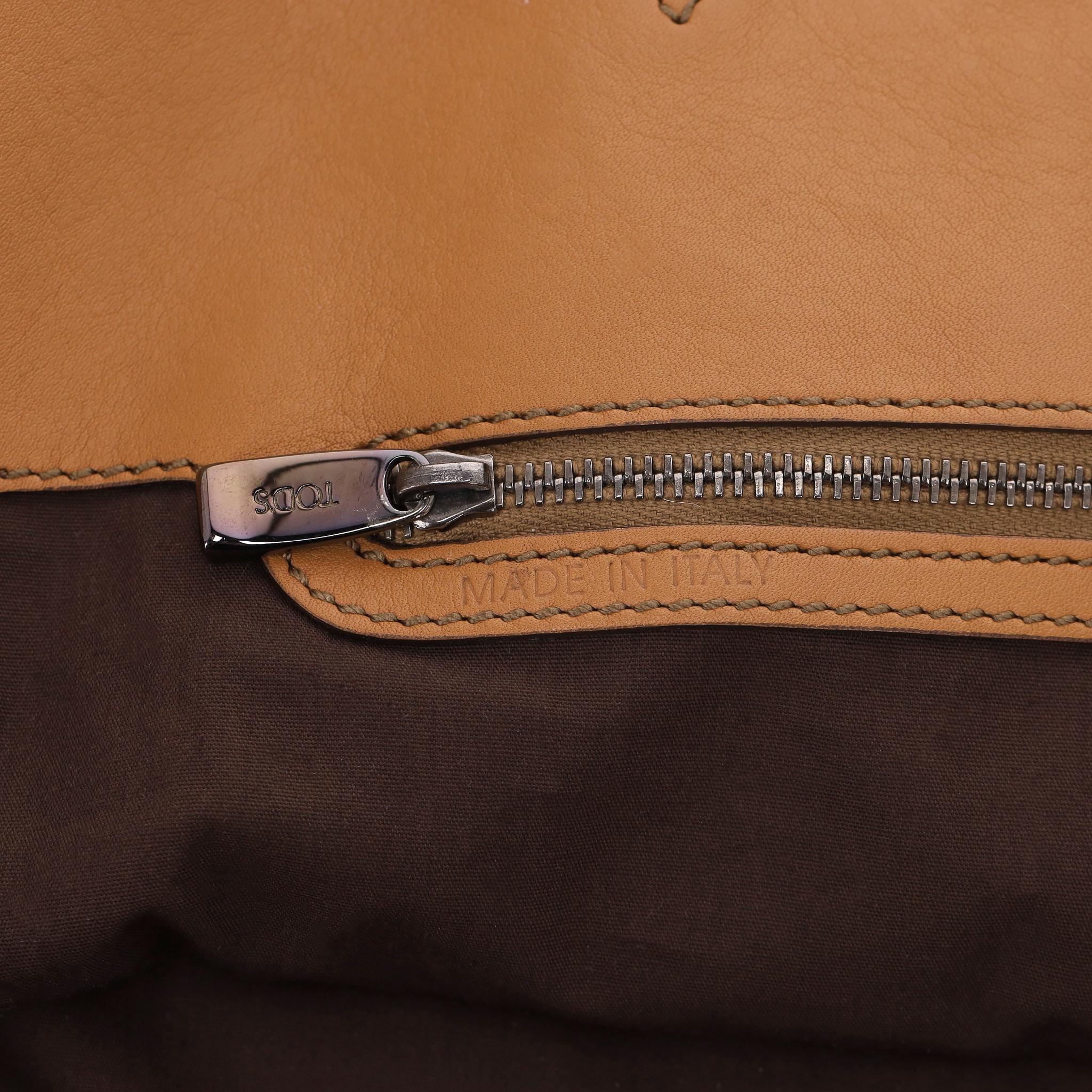 Tod's - Sac patchwork en poils de veau en vente 3