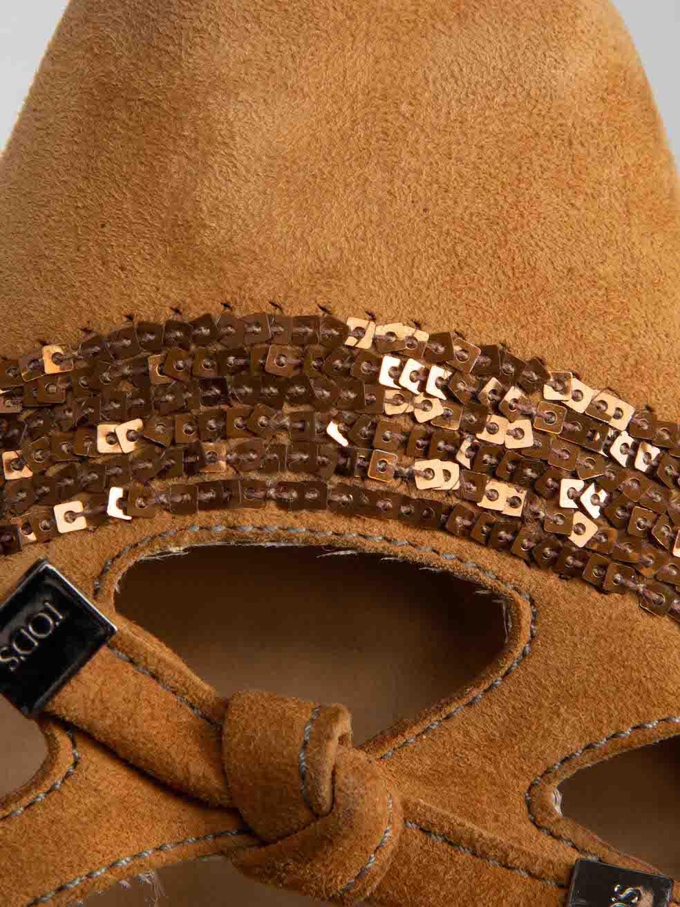 Tod's Chausssures de conduite embellies en daim camel taille IT 38,5 Pour femmes en vente