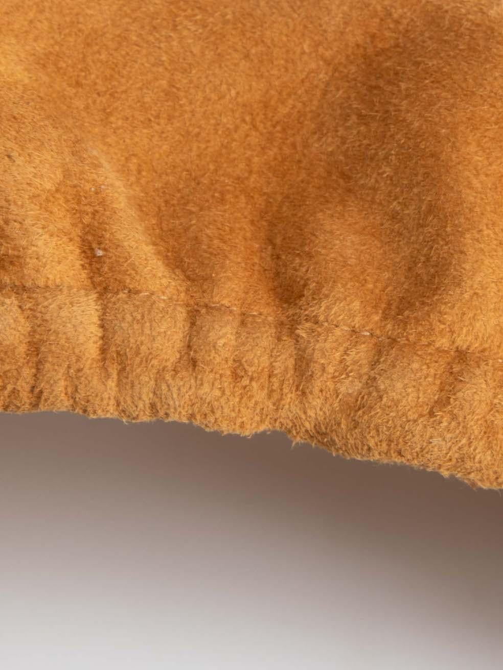 Tod's Chausssures de conduite embellies en daim camel taille IT 38,5 en vente 2