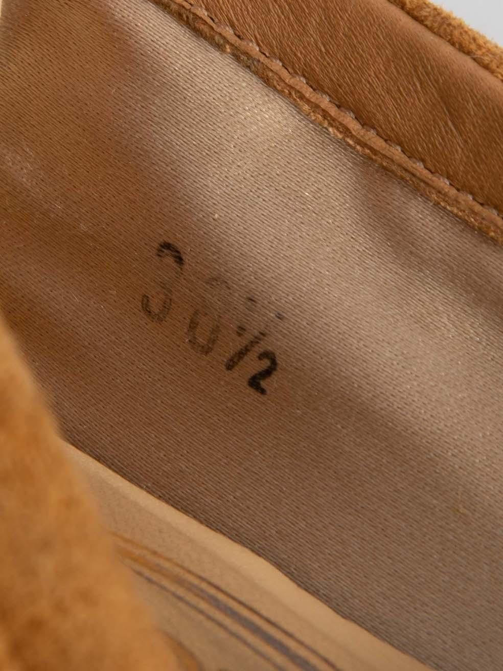 Tod's Chausssures de conduite embellies en daim camel taille IT 38,5 en vente 4