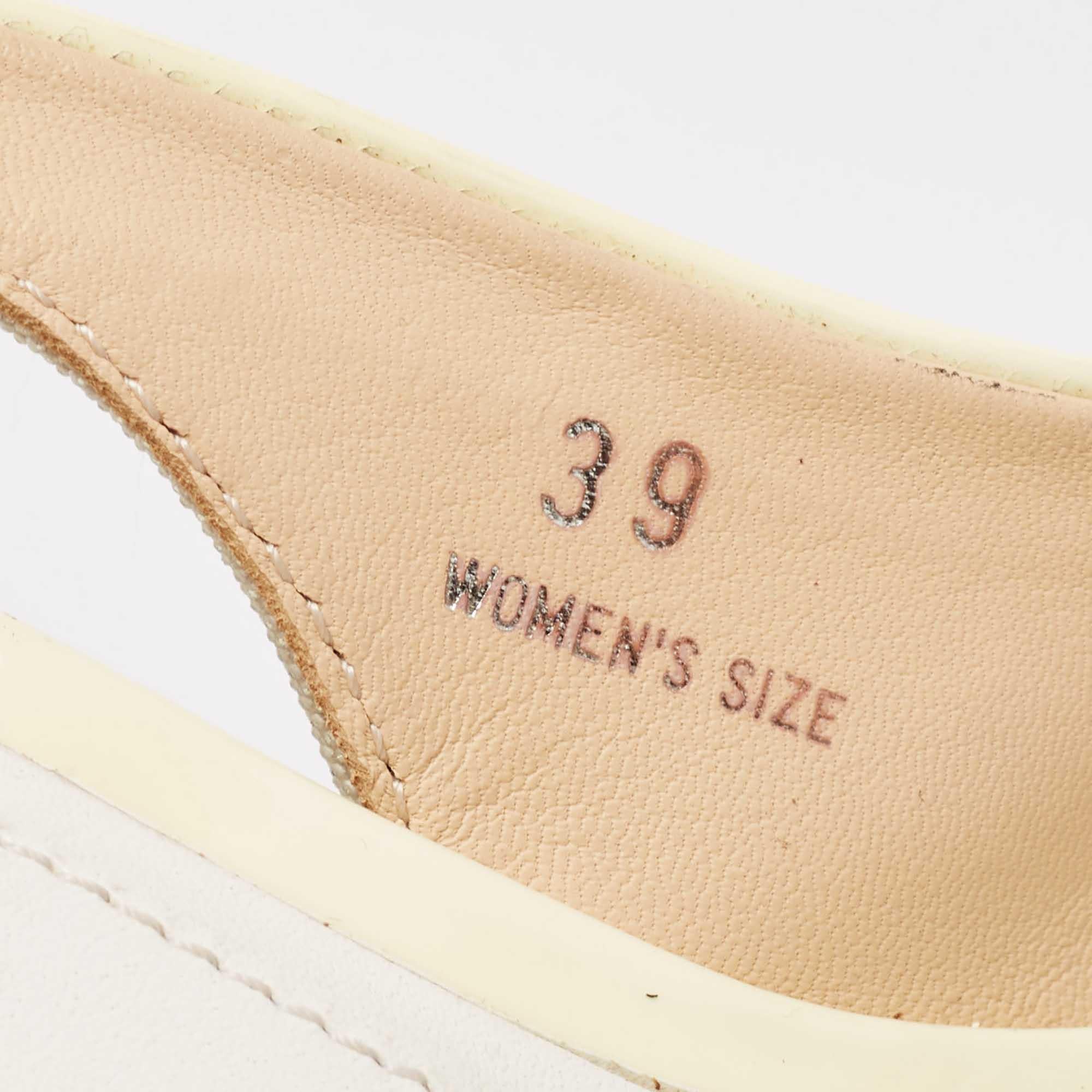 Tod's Cremefarbene Slingback-Pumps aus Lackleder und Stoff mit Schleife Größe 39 im Angebot 2