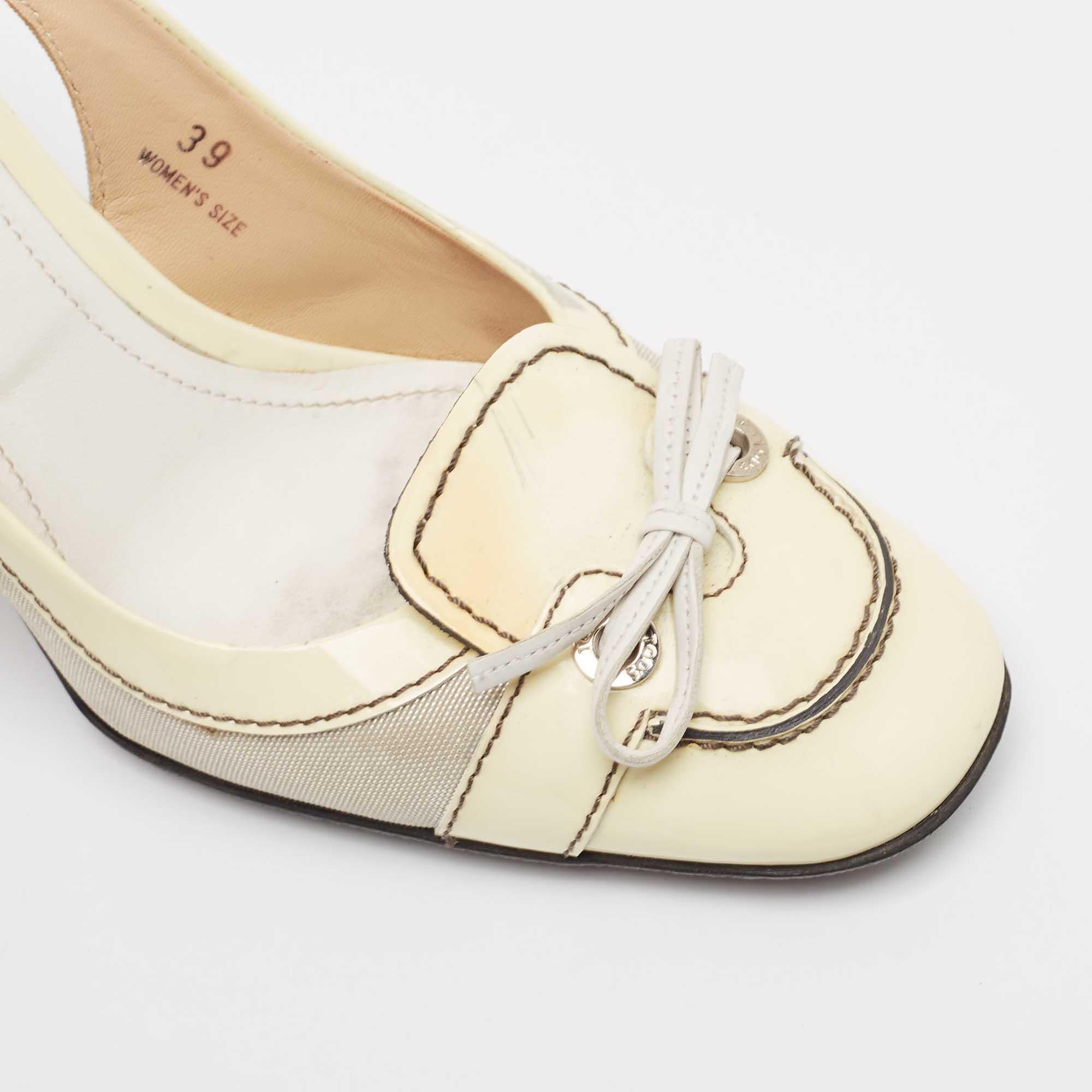 Tod's Cremefarbene Slingback-Pumps aus Lackleder und Stoff mit Schleife Größe 39 im Angebot 3