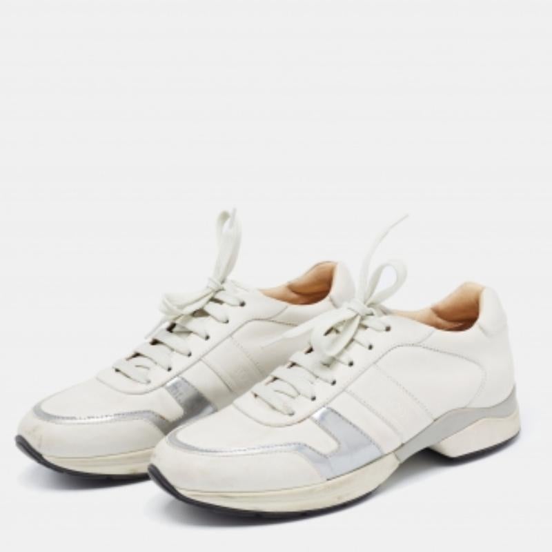 Tod's Baskets basses couleur crème/argent, taille 38,5 en vente 2